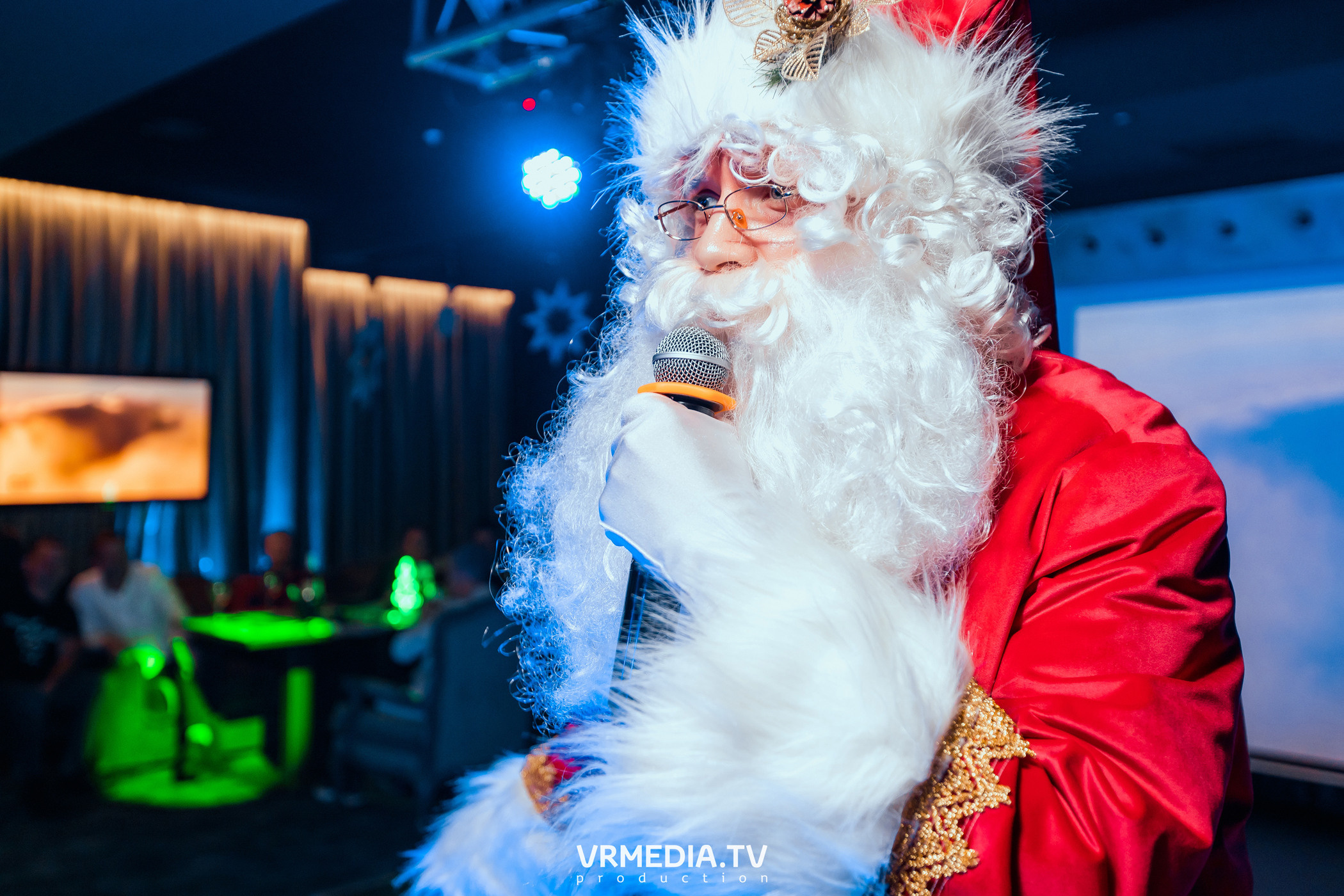 Merry Christmas в караоке «Volna»