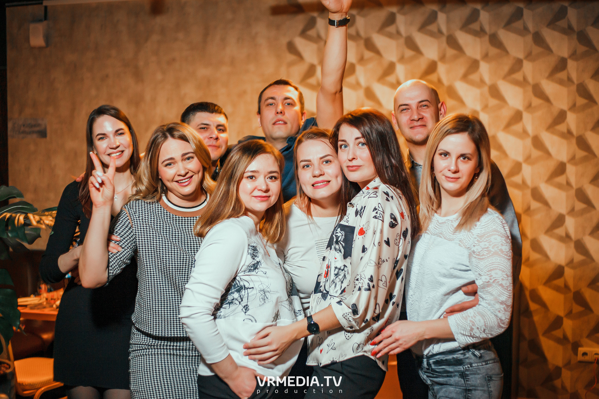 Выходные в баре «DOSKI»