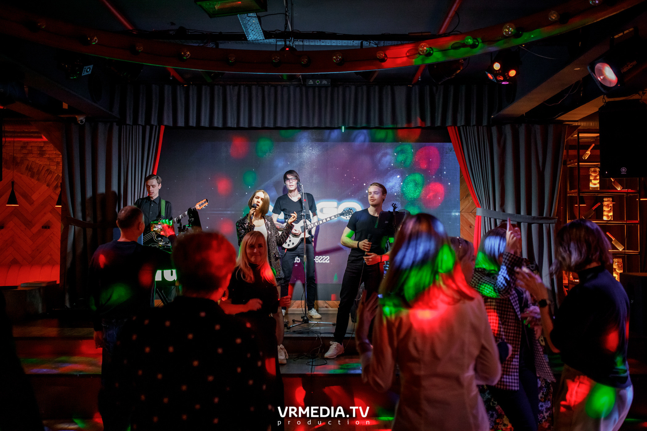 Индиго в гриль-баре «Жара»