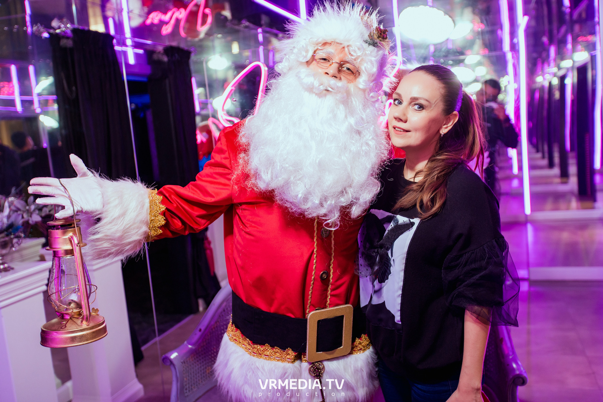 Merry Christmas в караоке «Volna»