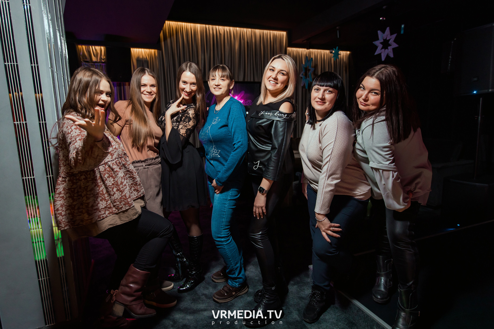 Довольно старый Новый год в караоке «Volna»