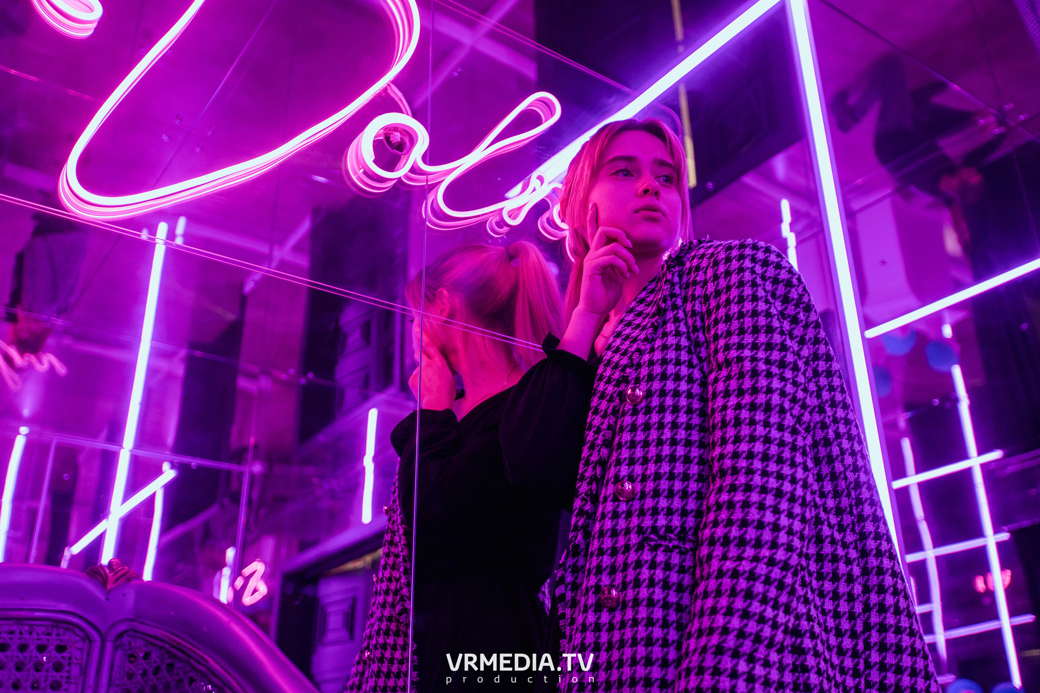 Довольно старый Новый год в караоке «Volna»