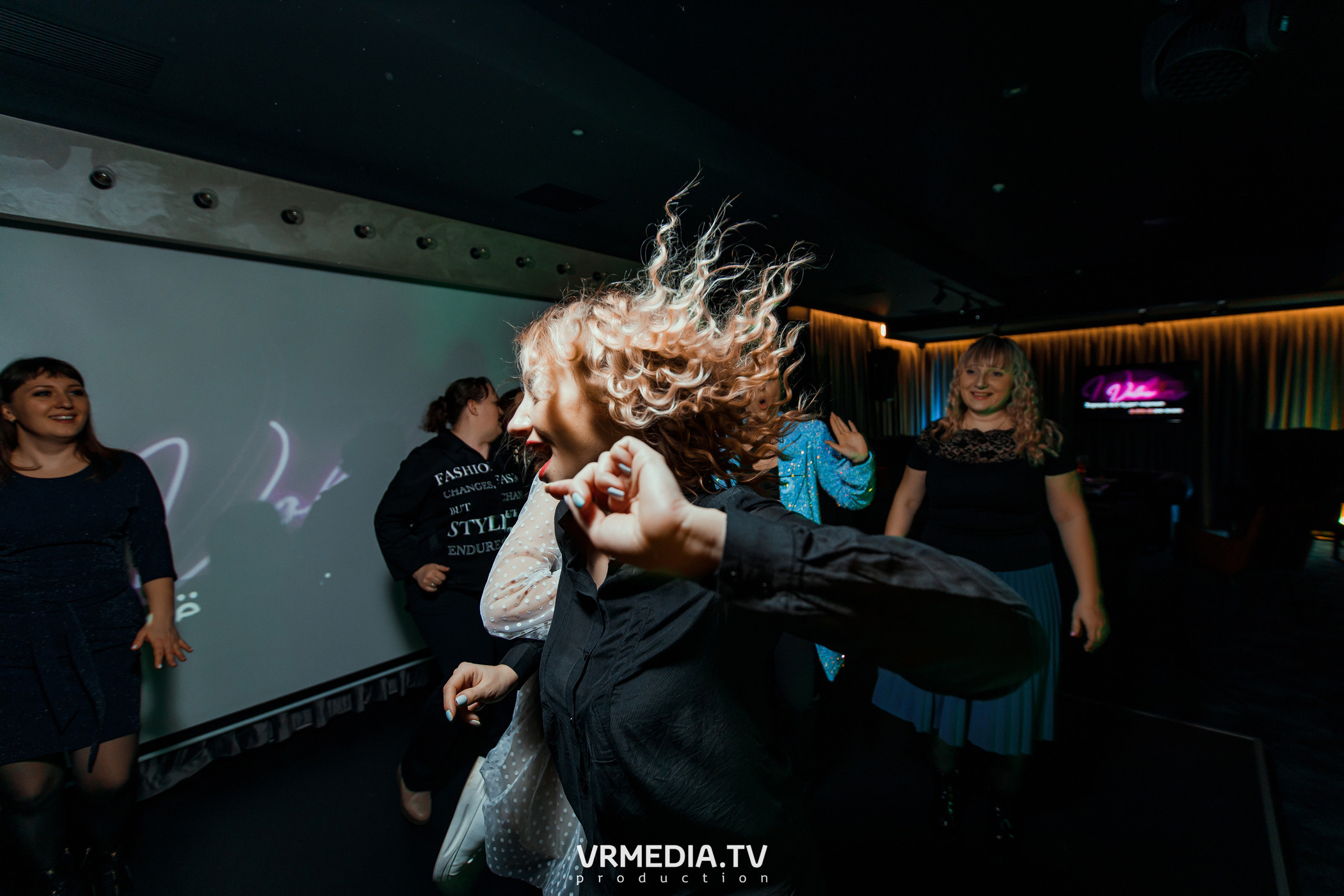 Women’s weekend в караоке «Volna»
