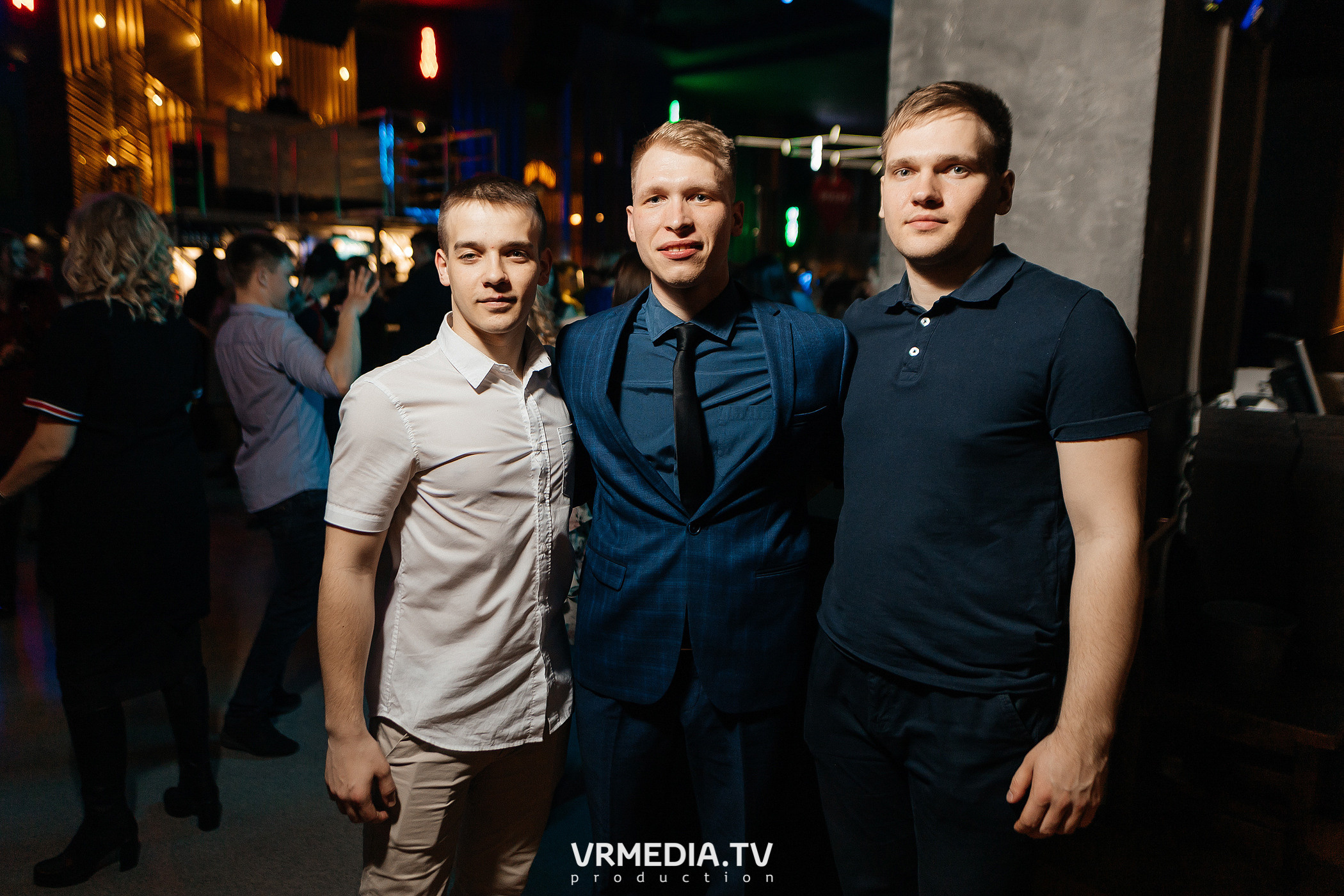 Выходные в баре «DOSKI»