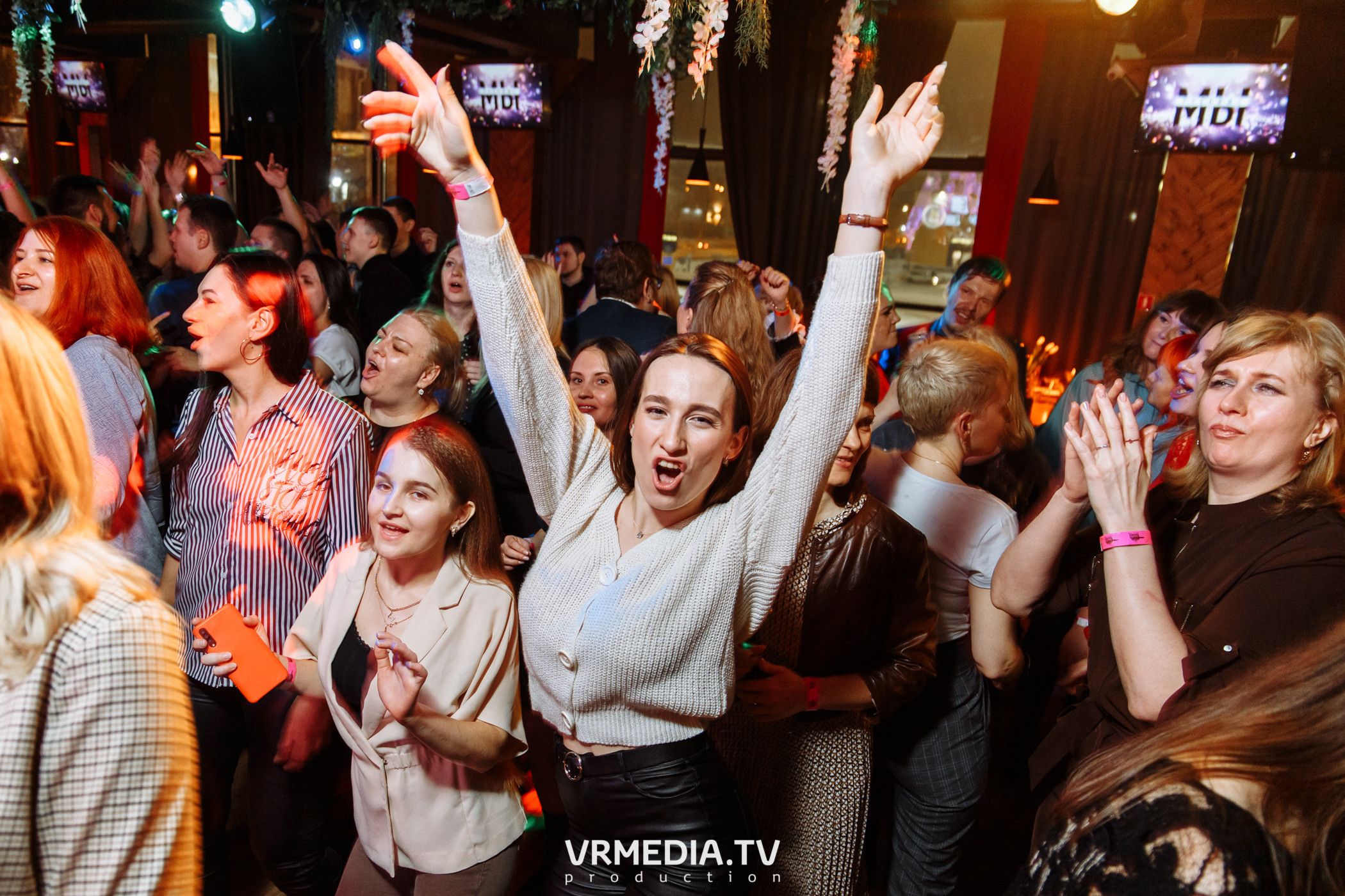 #ЖаркийЖенскийДень в гриль-баре «Жара»