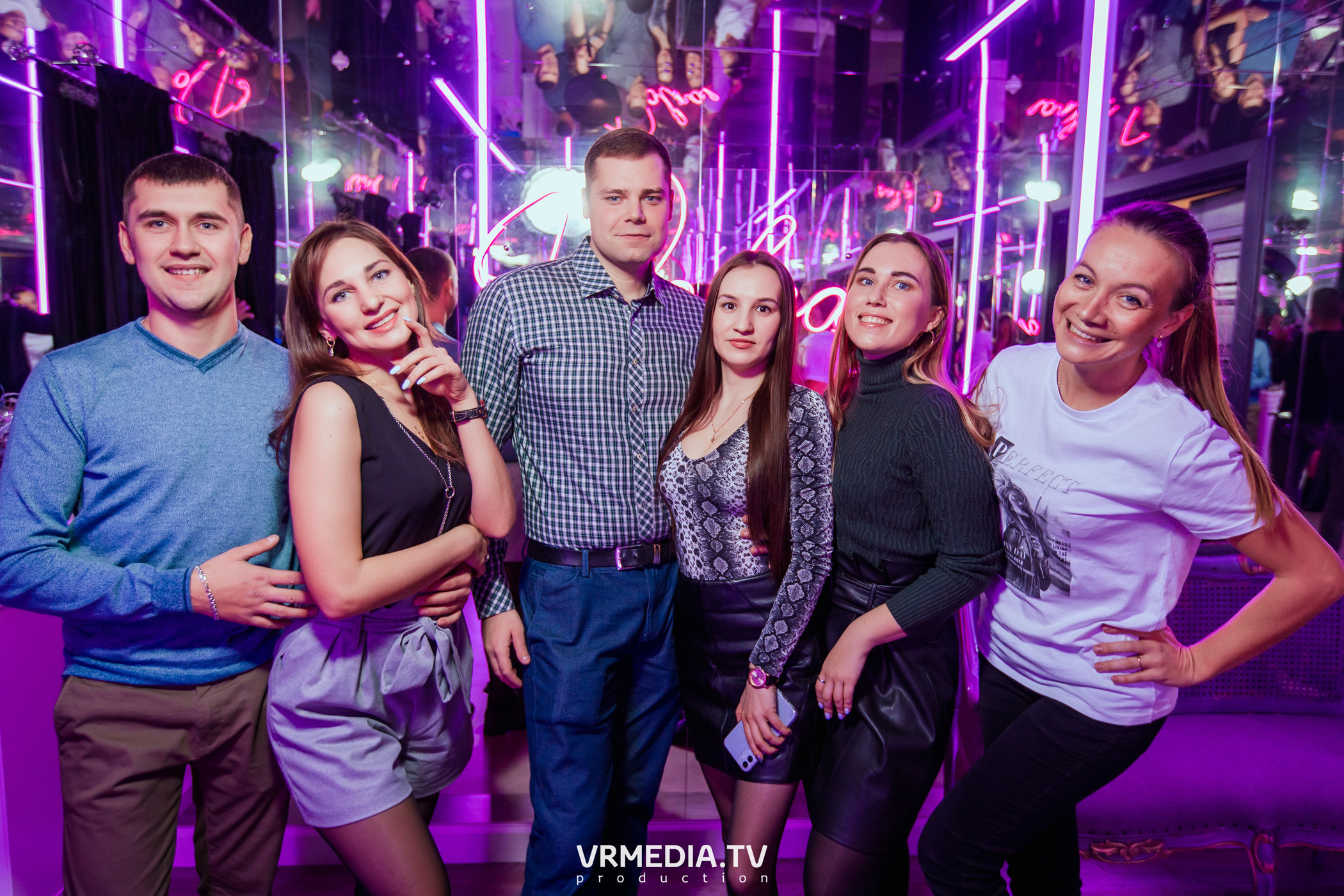 Довольно старый Новый год в караоке «Volna»