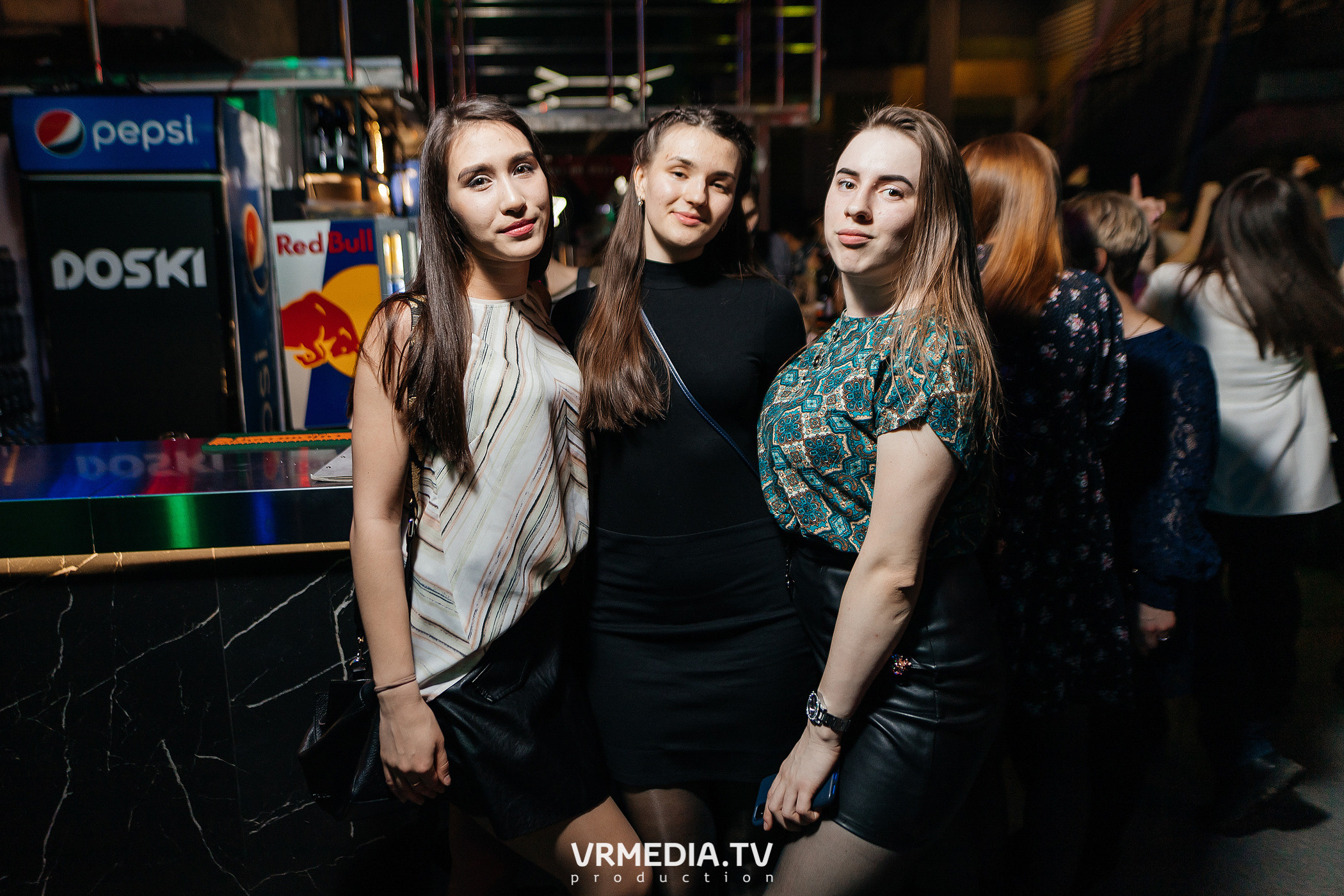 Выходные в баре «DOSKI»