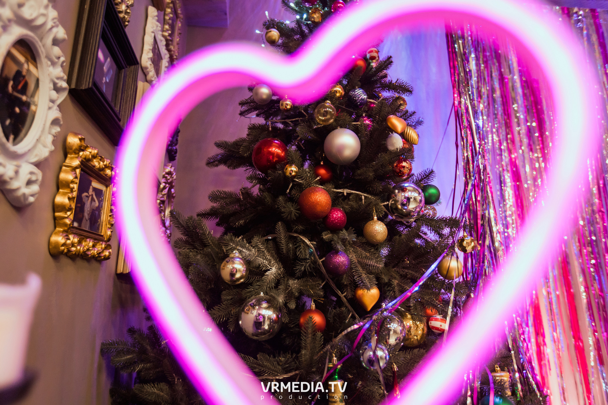 Довольно старый Новый год в караоке «Volna»