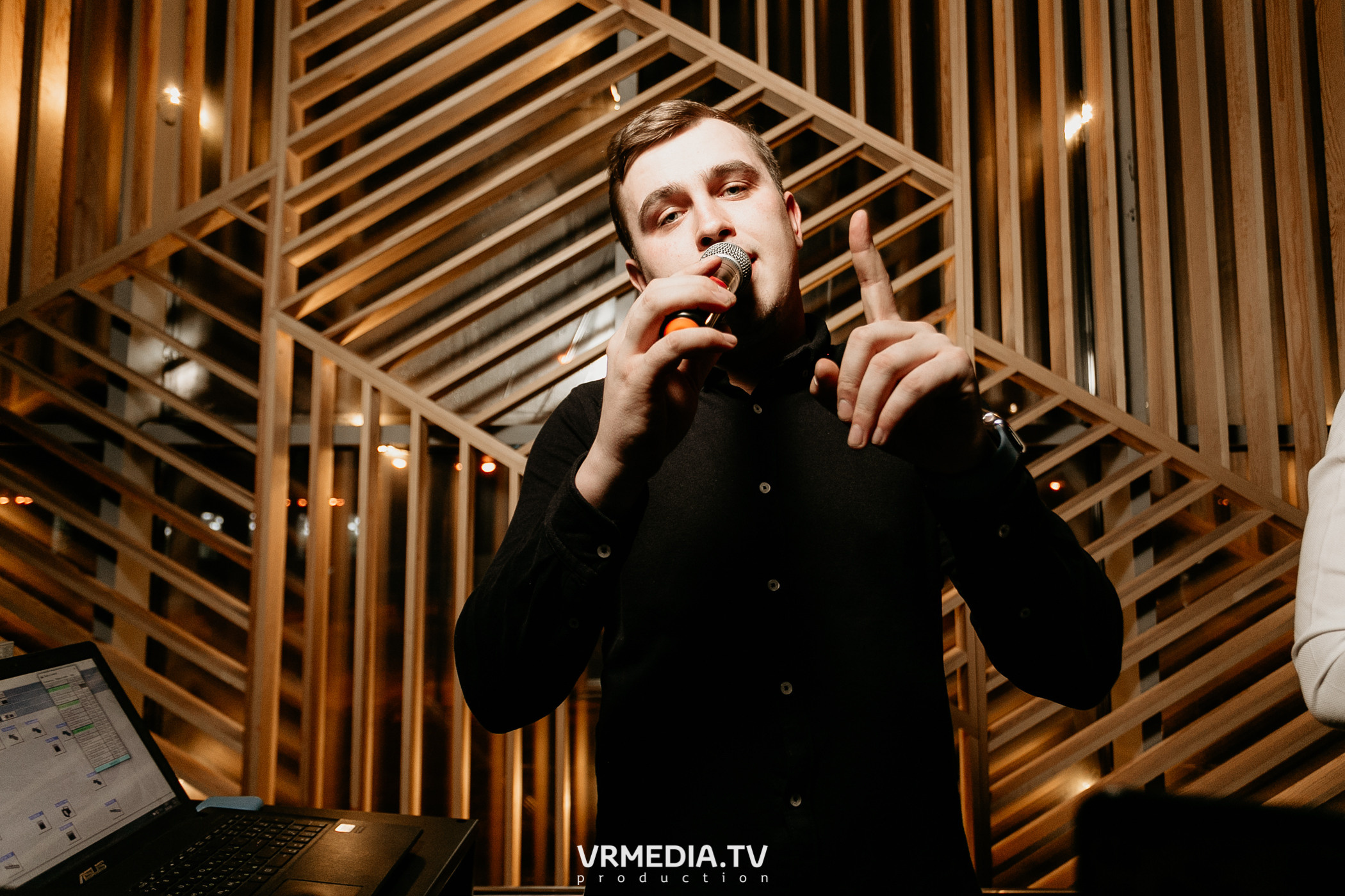 Выходные в баре «DOSKI»