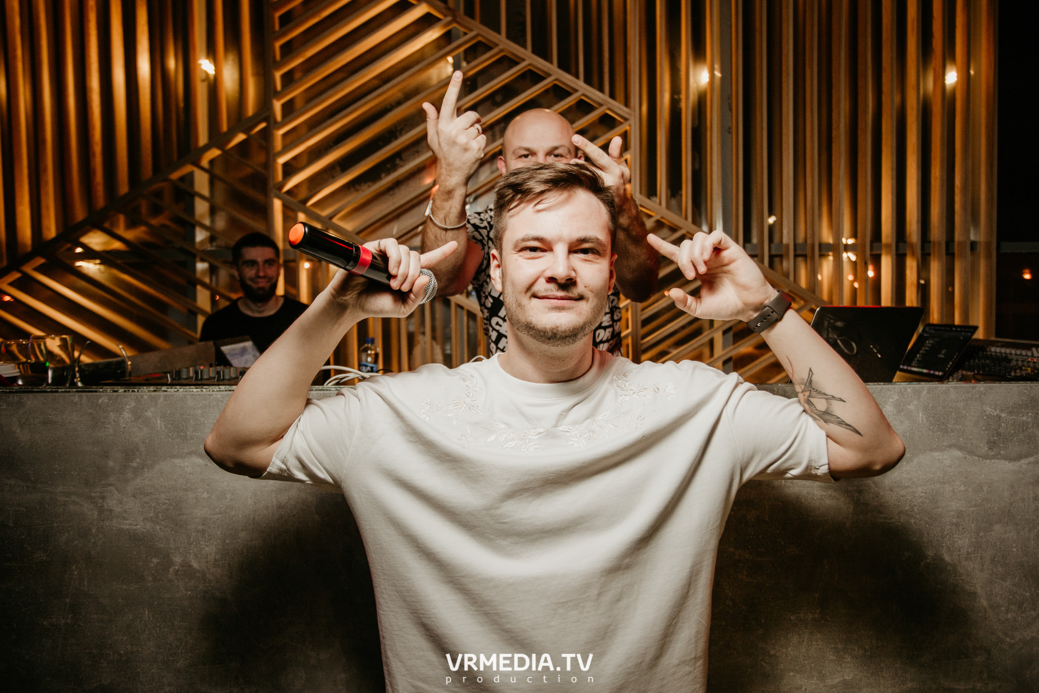 Выходные в баре «DOSKI»