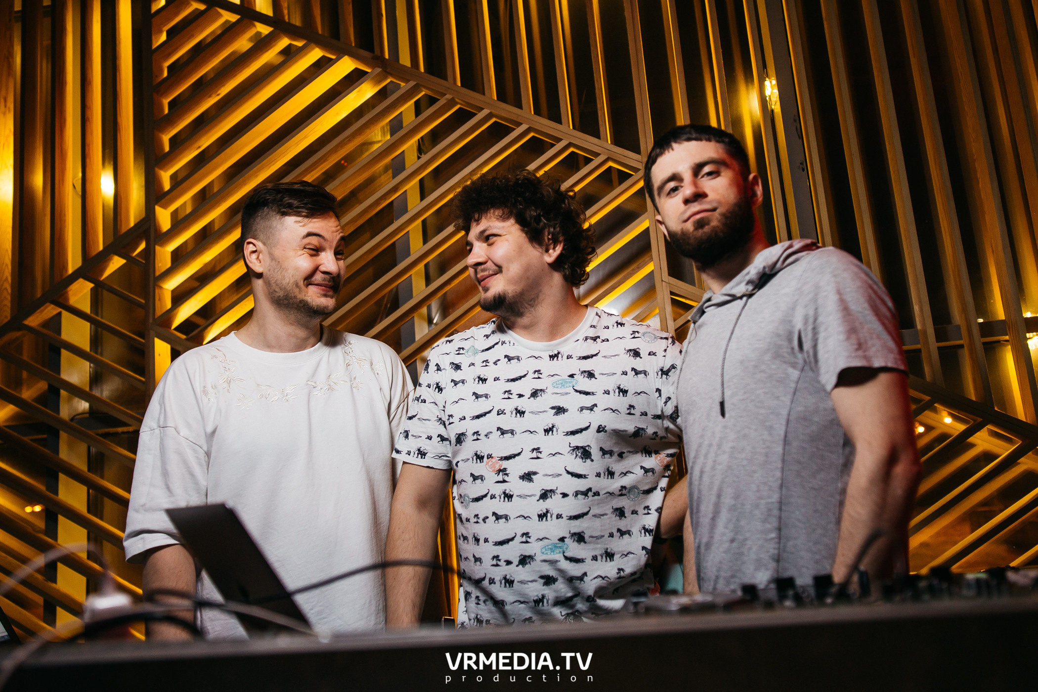 Выходные в баре «DOSKI»