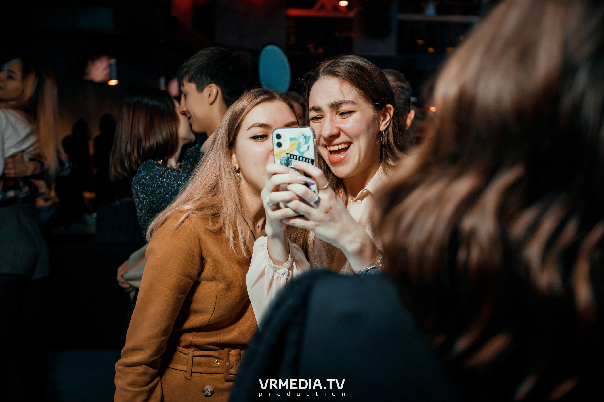 Выходные в баре «DOSKI»