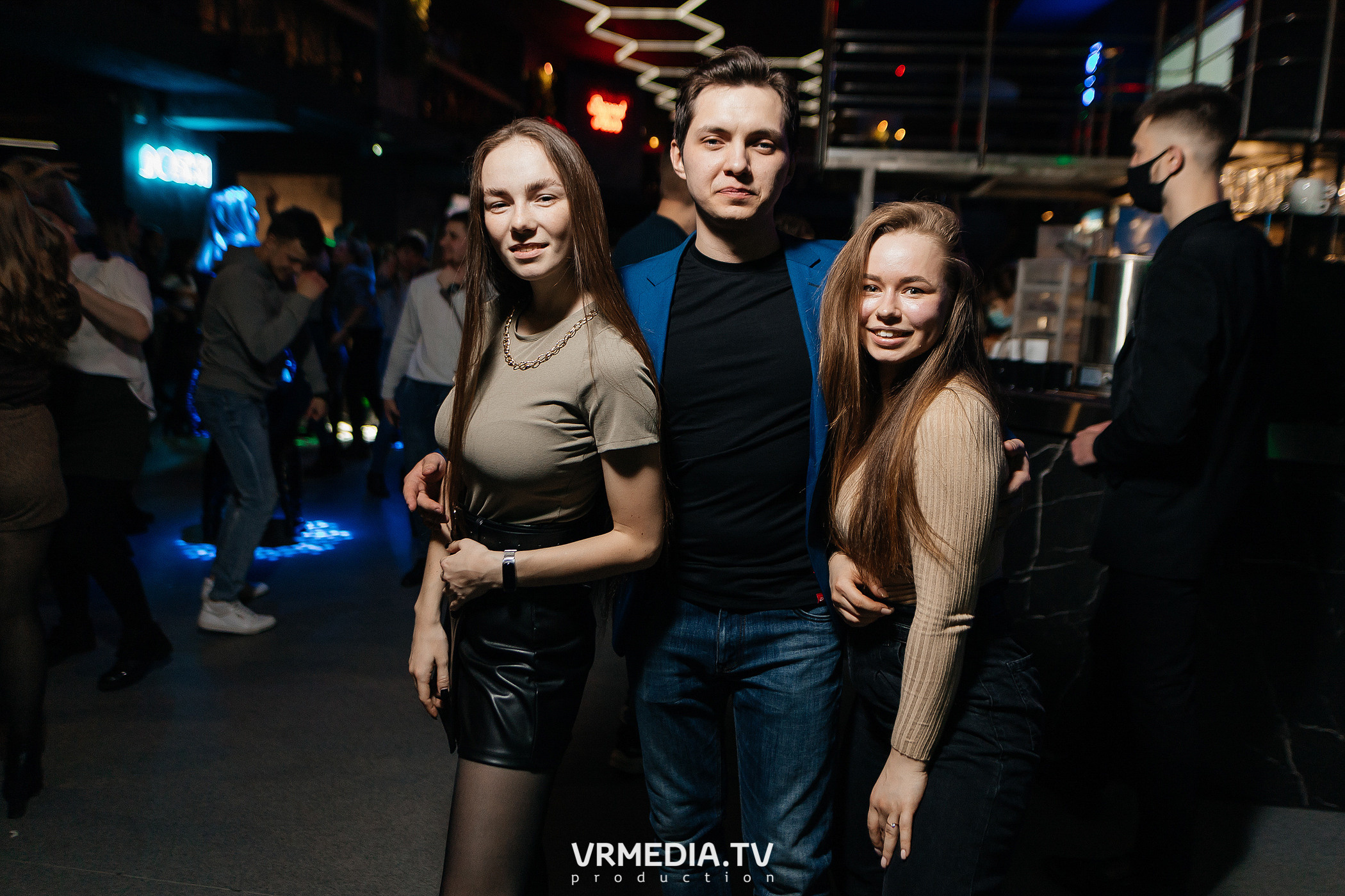 Выходные в баре «DOSKI»