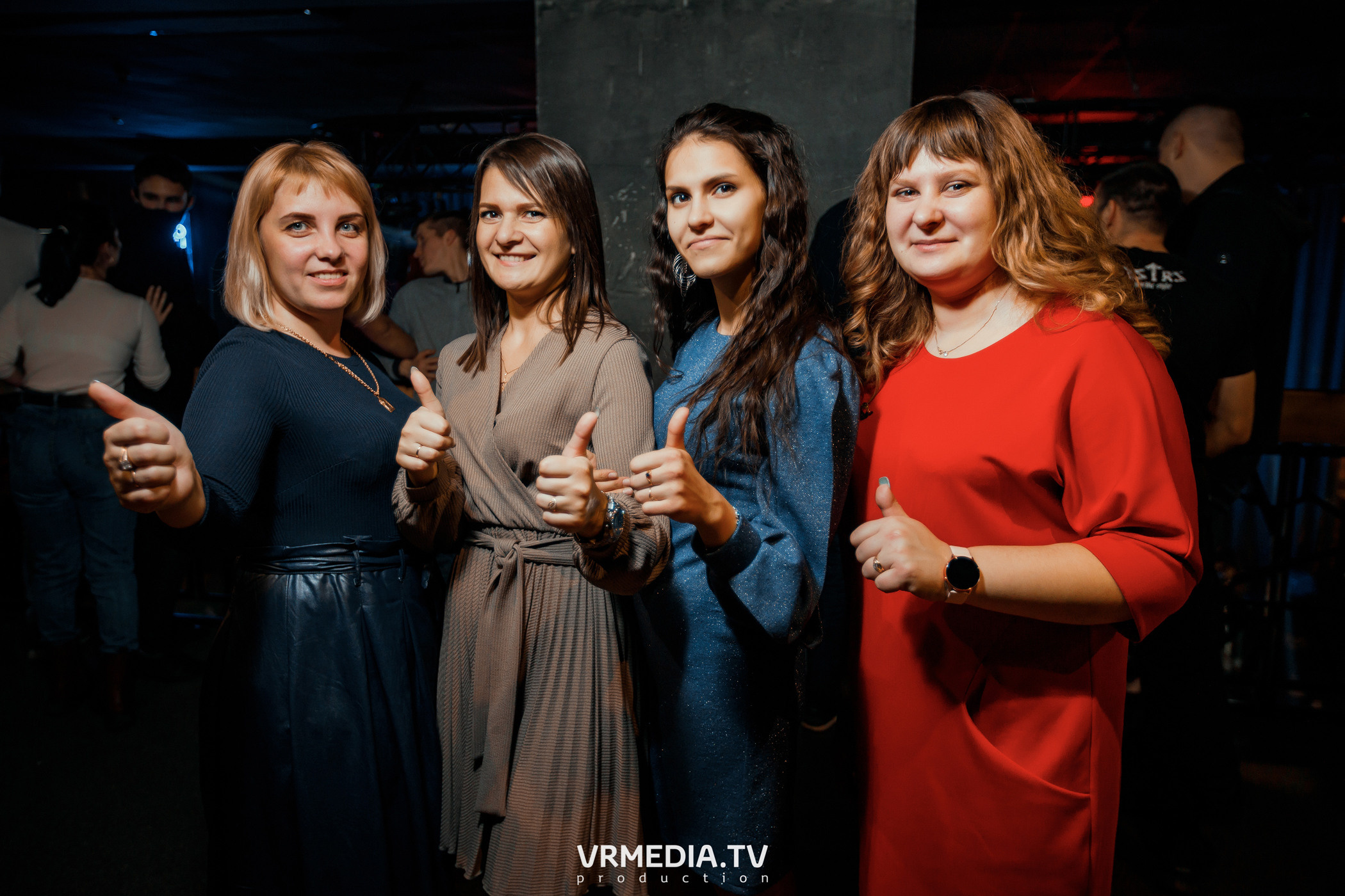 Выходные в баре «DOSKI»