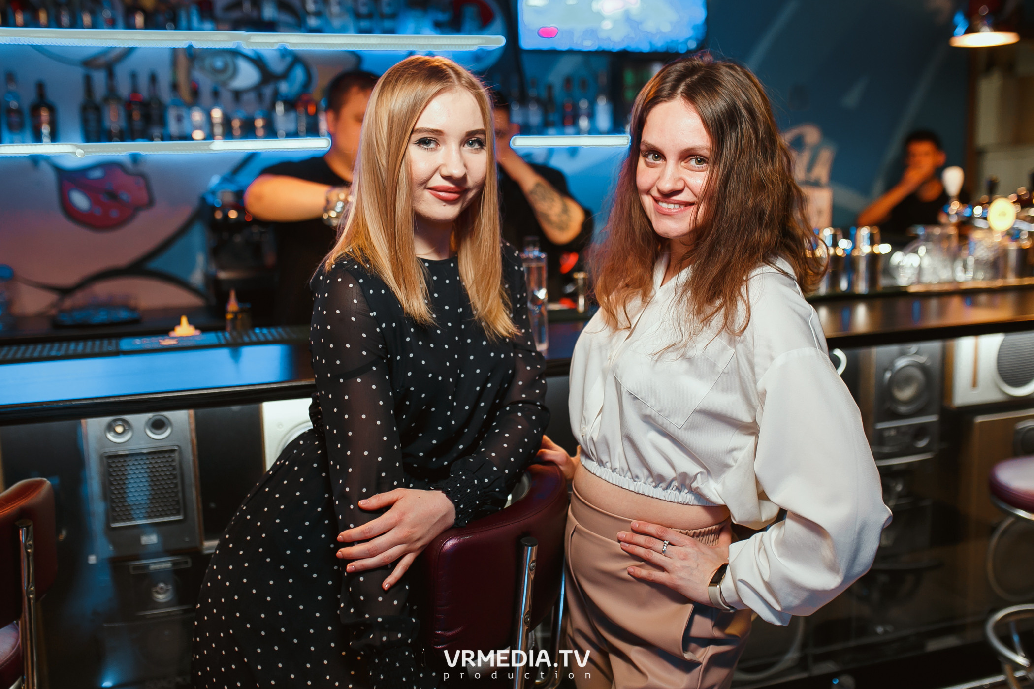 Международный женский день в караоке-баре «Четыре стихии»