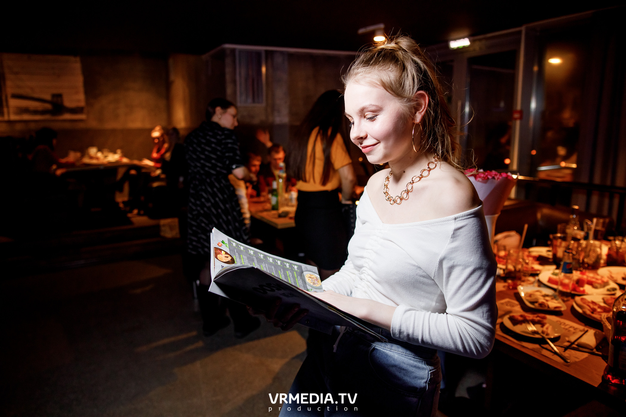 Выходные в баре «DOSKI»