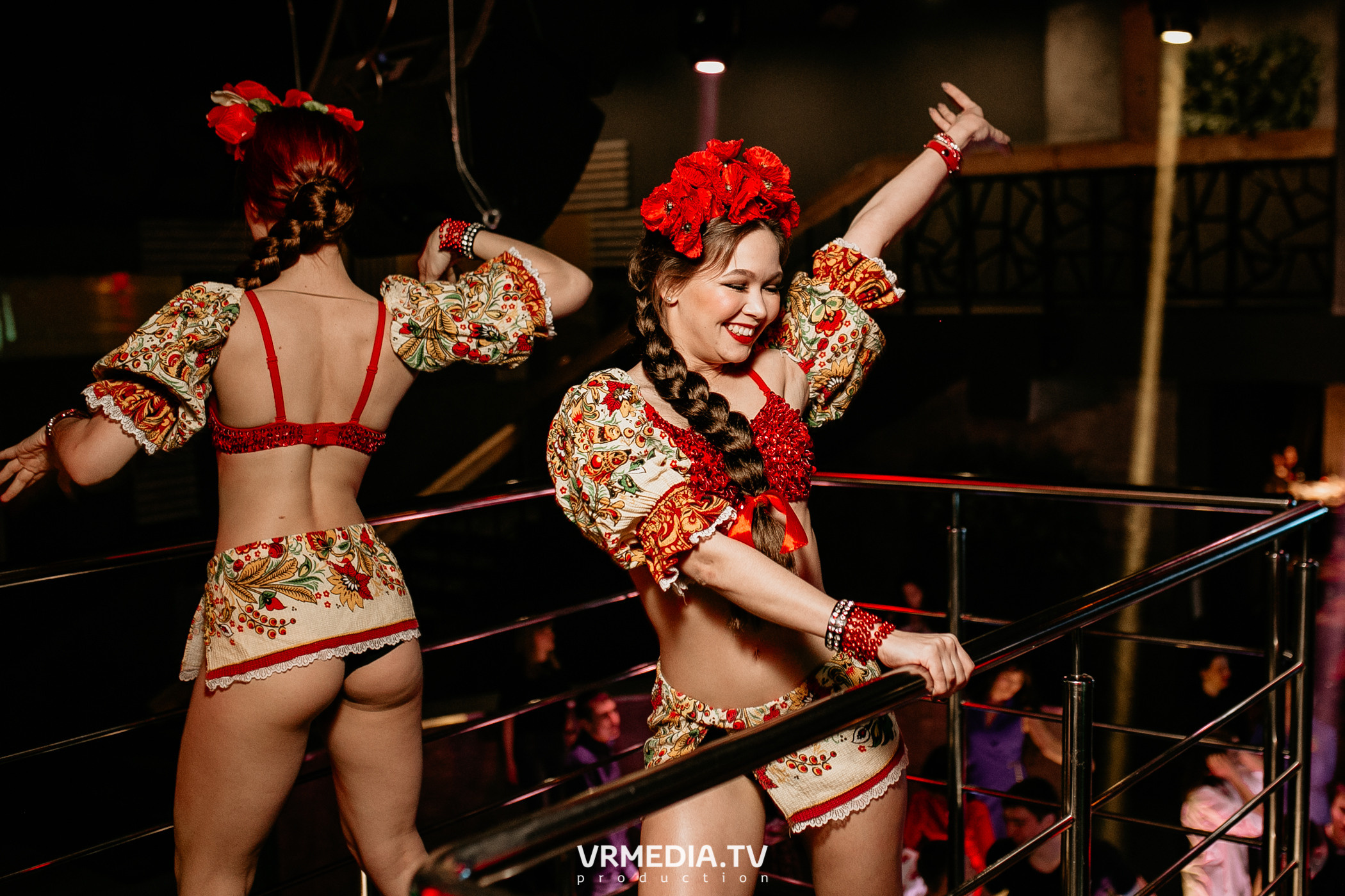 Выходные в баре «DOSKI»