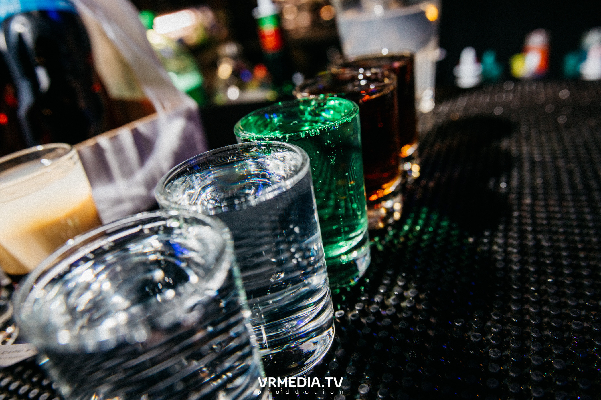 Выходные в баре «DOSKI»