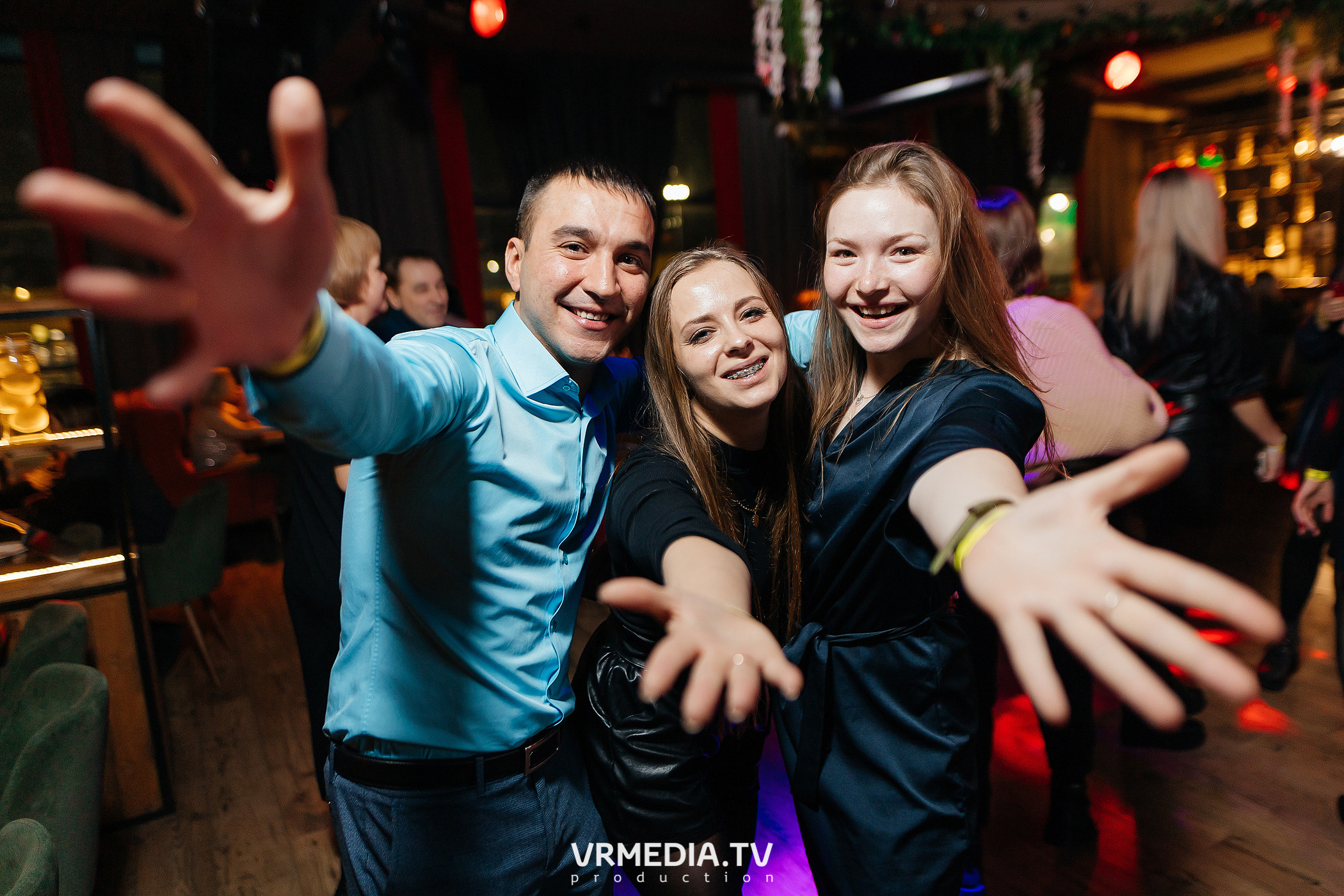 Крупным Планов в гриль-баре «Жара»