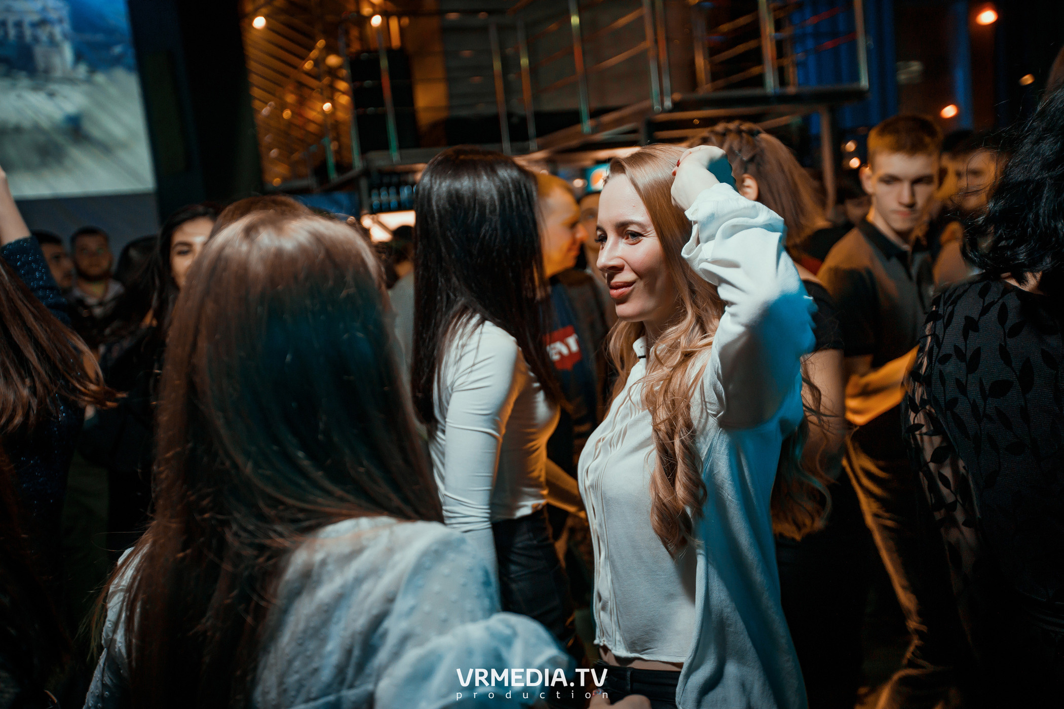 Выходные в баре «DOSKI»