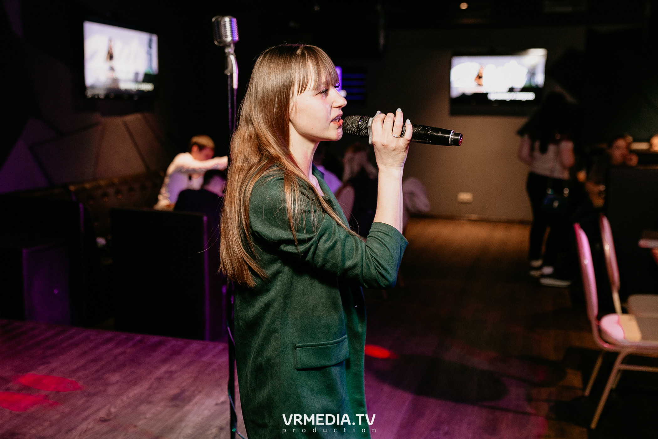 Выходные в баре «DOSKI»