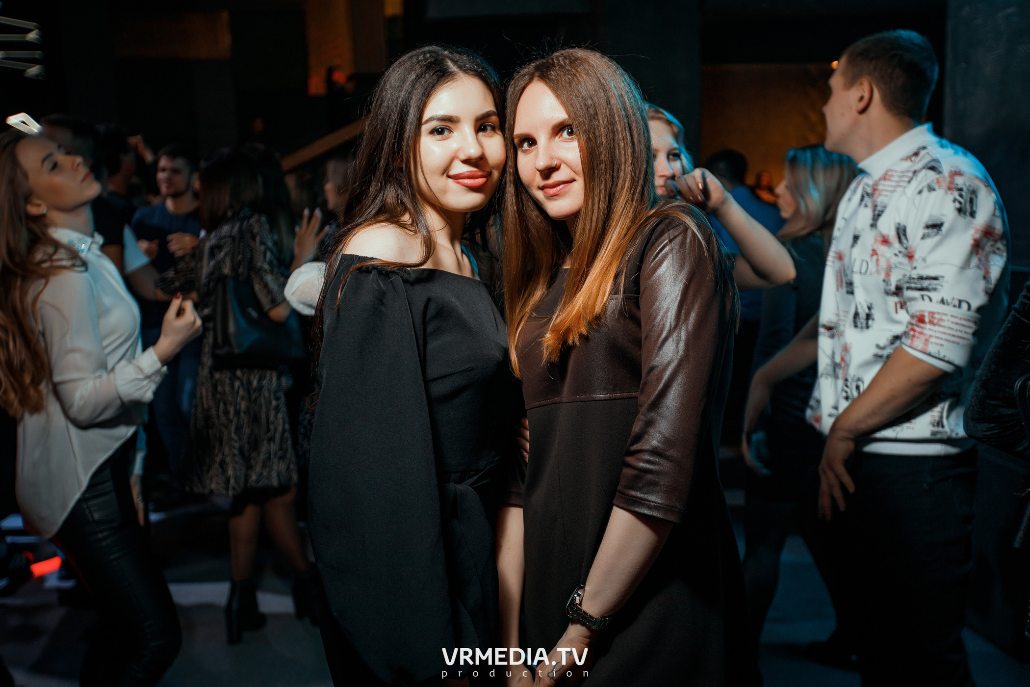 Выходные в баре «DOSKI»