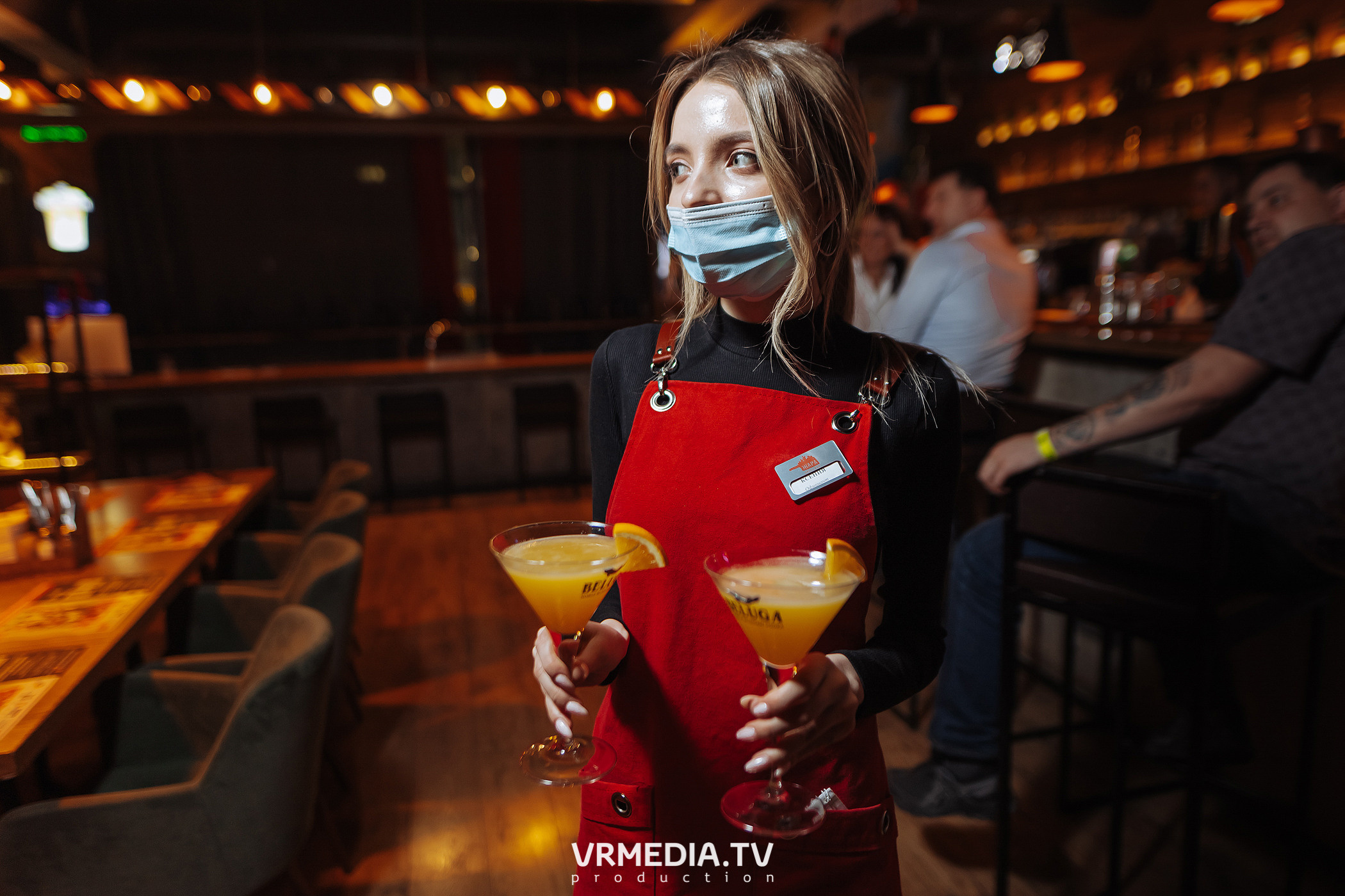 Мы русские в гриль-баре «Жара»