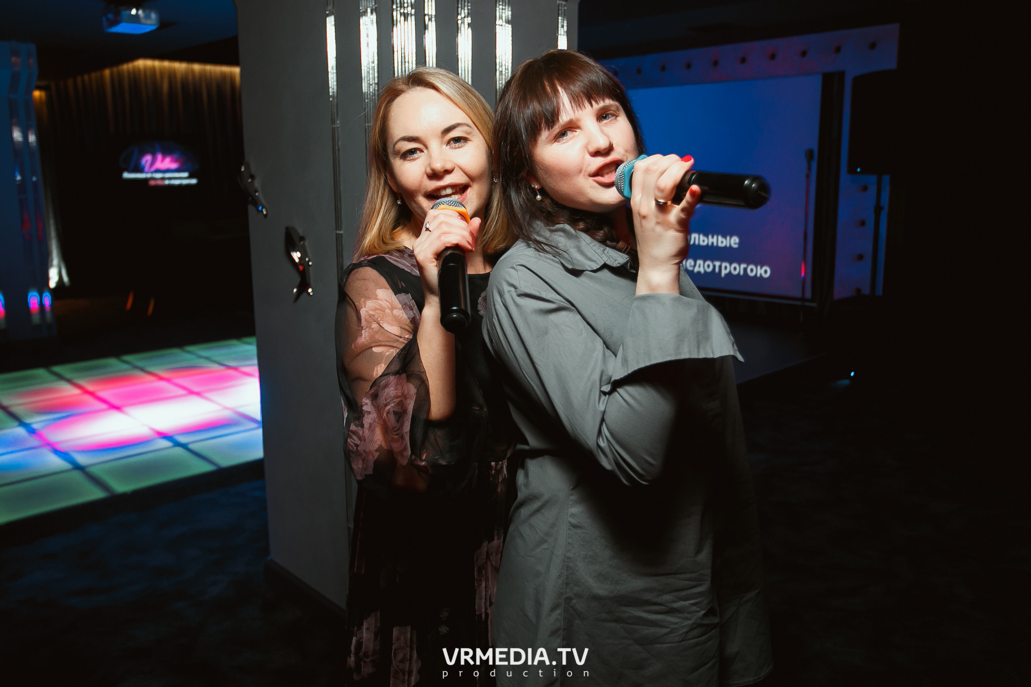 Women’s weekend в караоке «Volna»