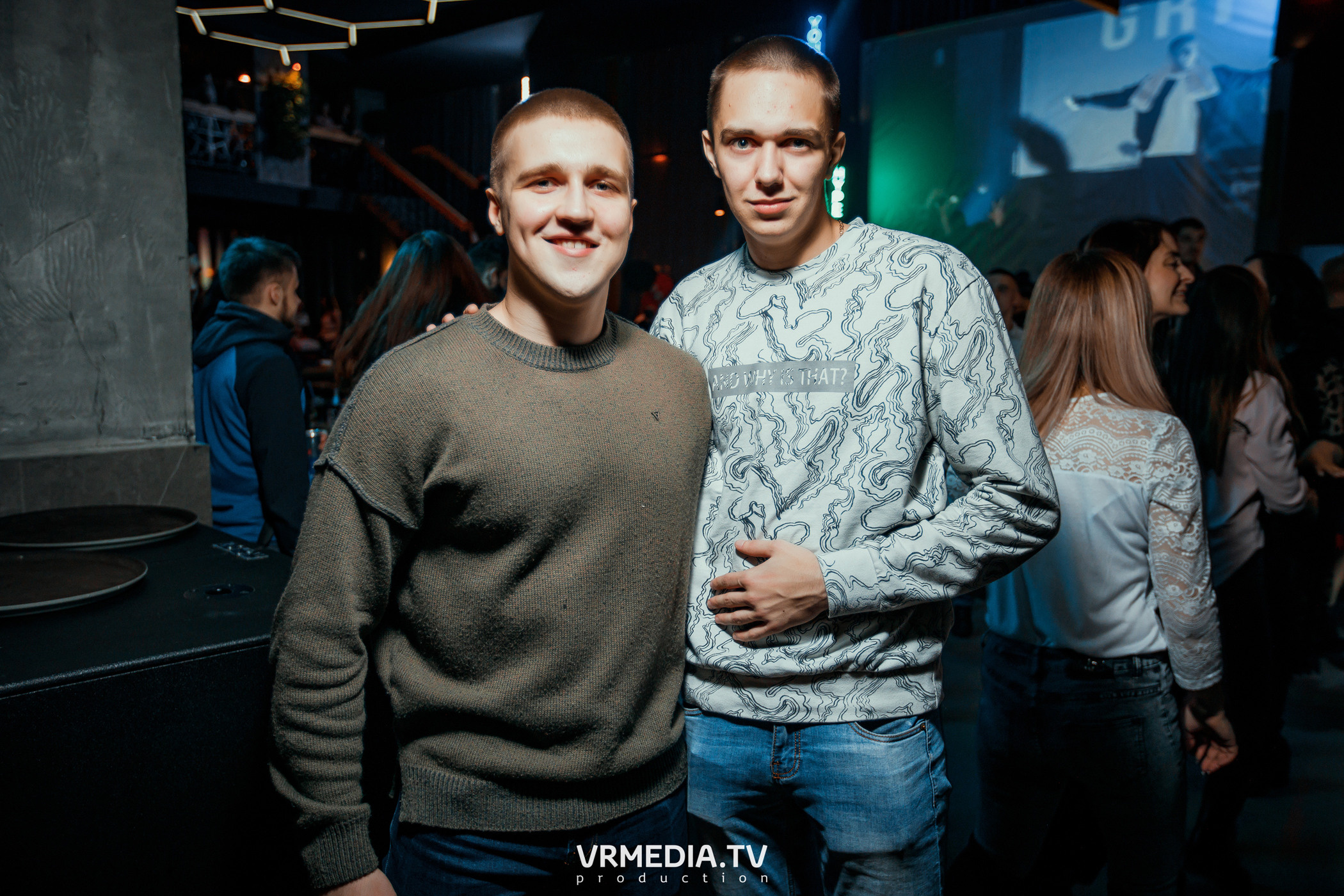 Выходные в баре «DOSKI»