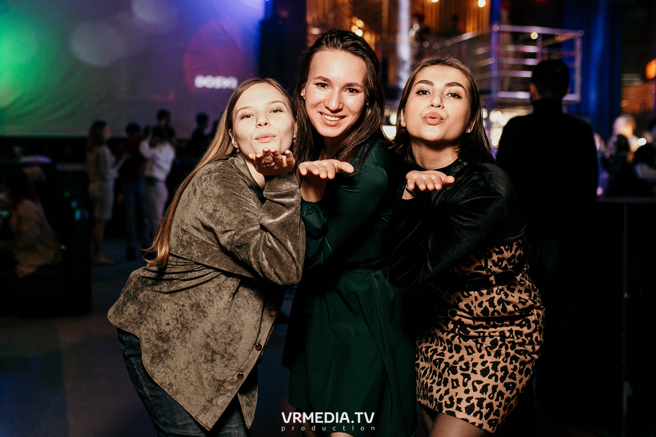 Выходные в баре «DOSKI»