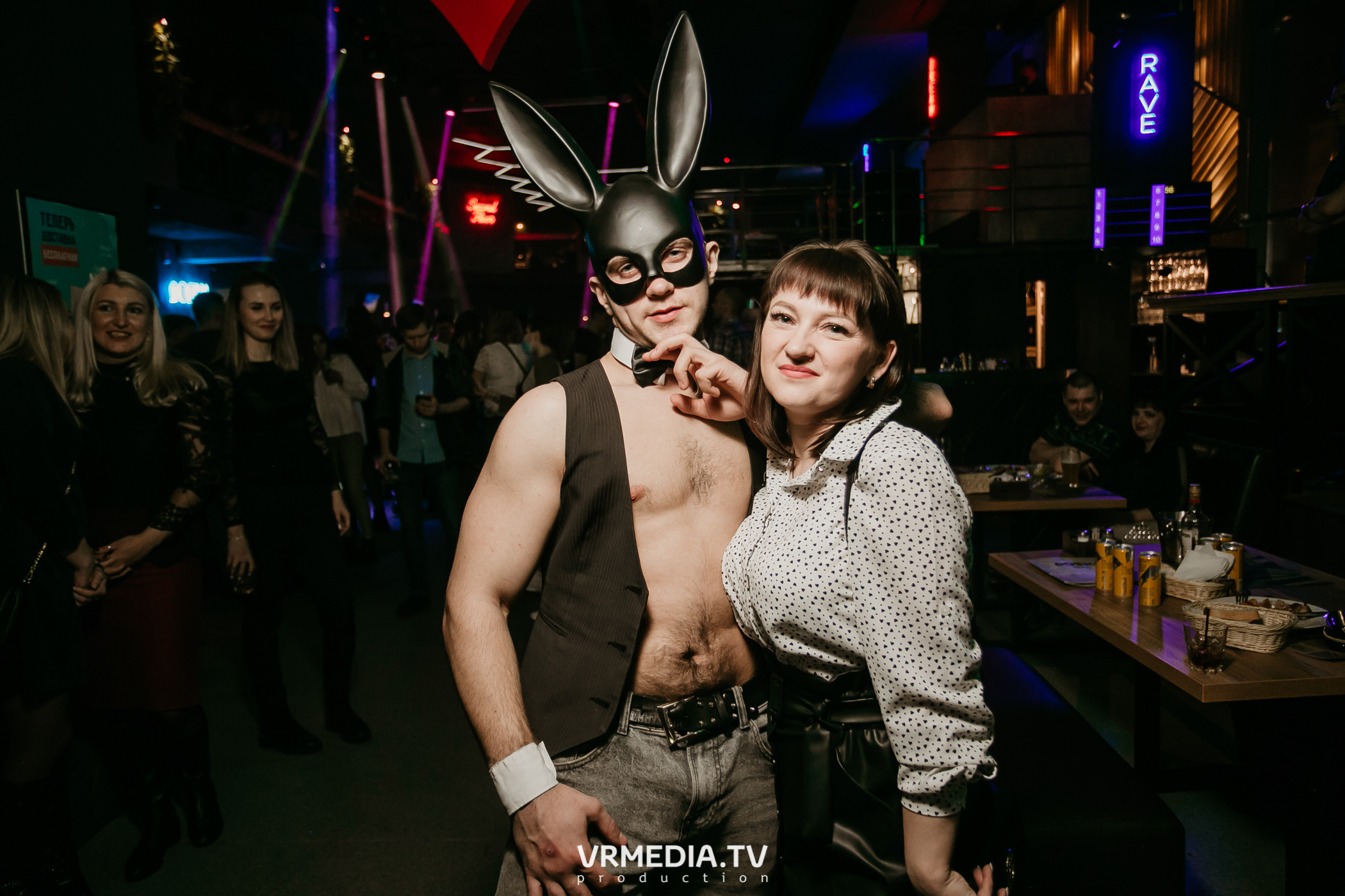 Выходные в баре «DOSKI»