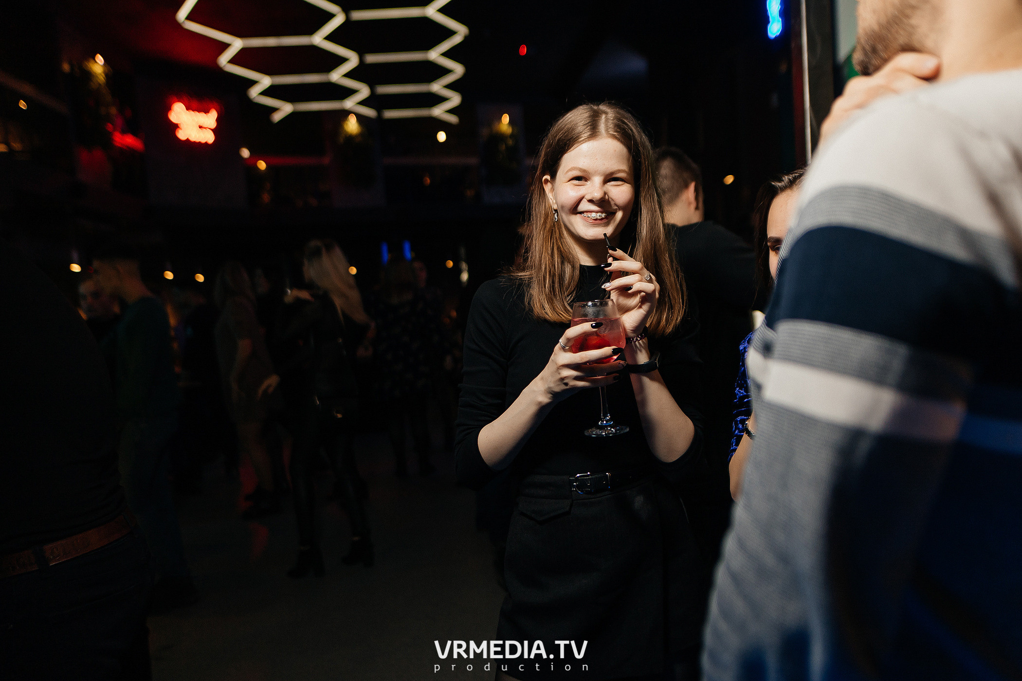 Выходные в баре «DOSKI»