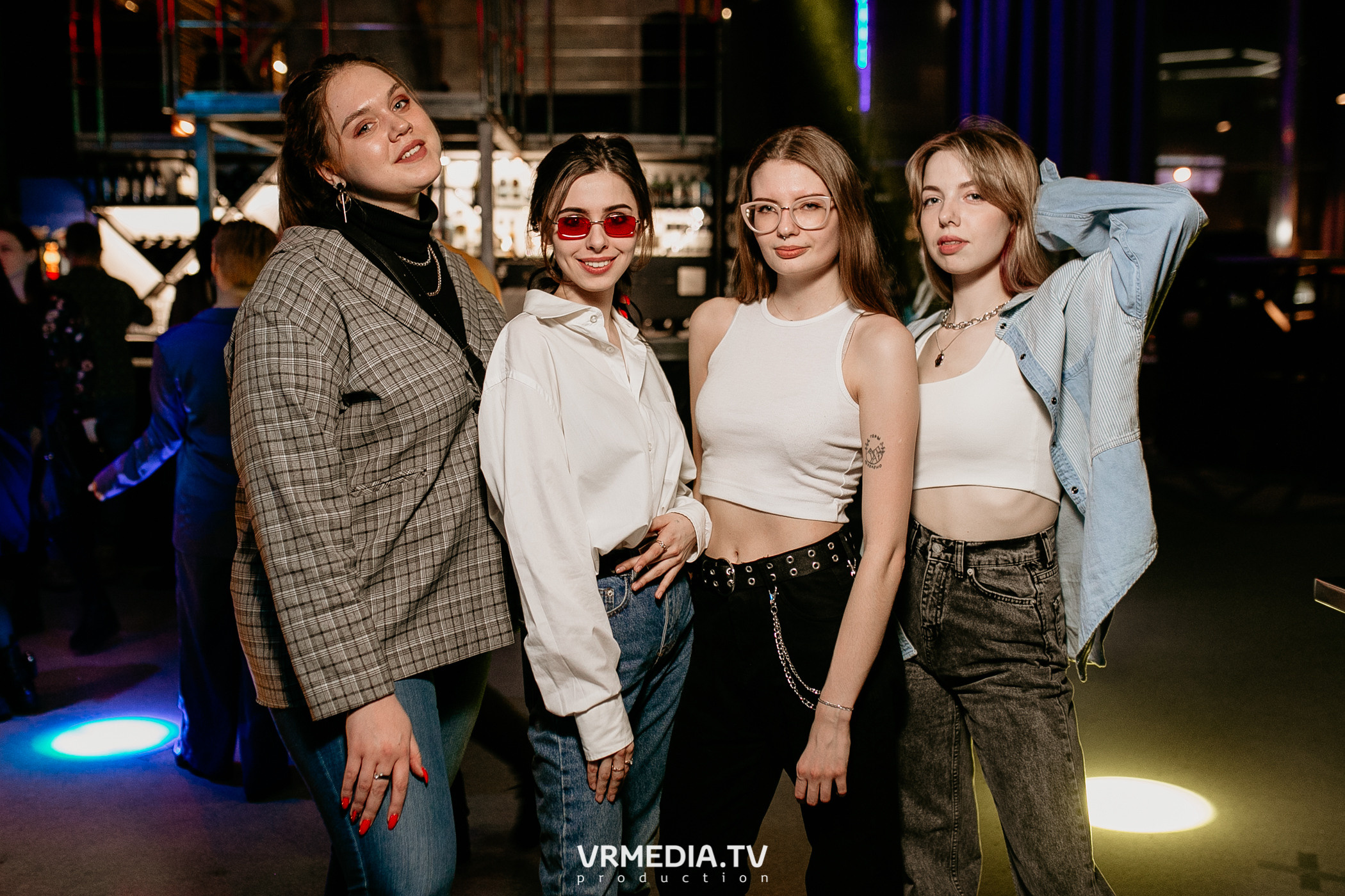 Выходные в баре «DOSKI»