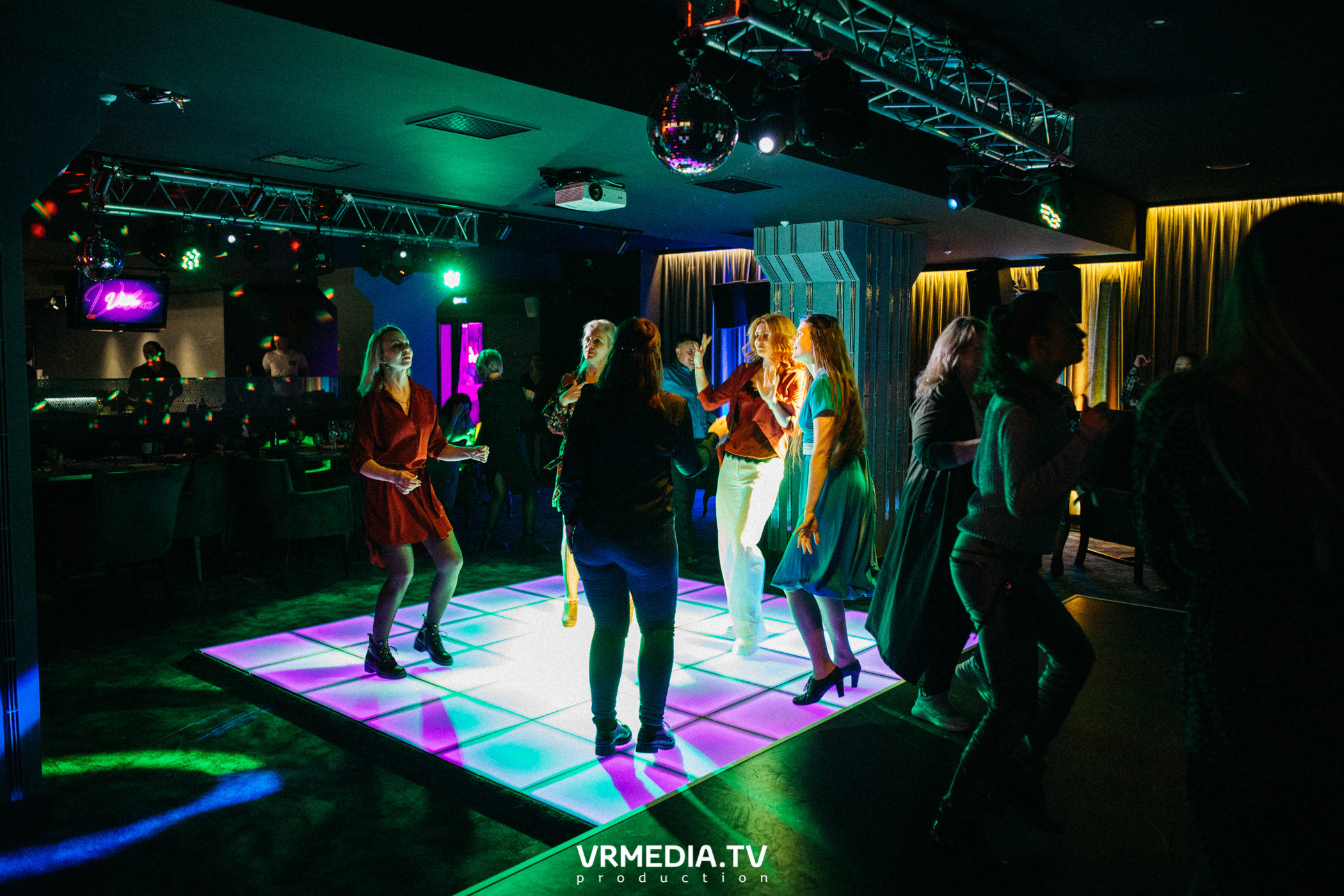 «World voice day» в караоке «Volna»