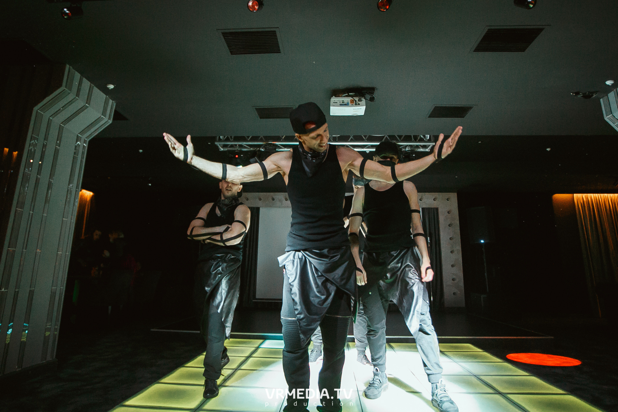 Women’s weekend в караоке «Volna»