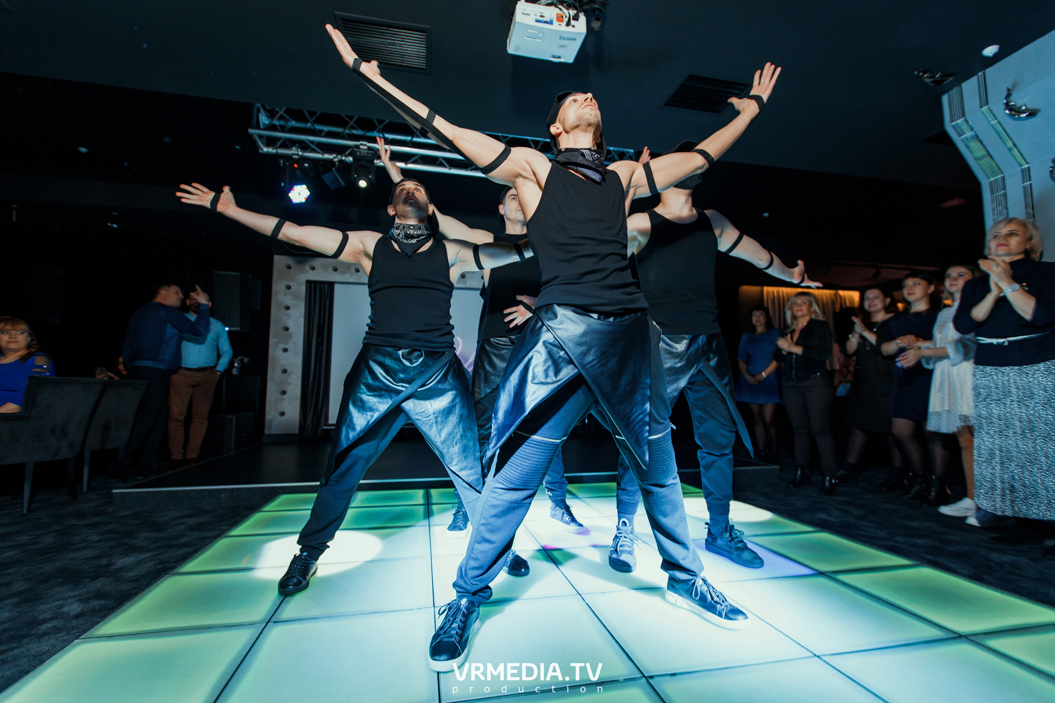 Women’s weekend в караоке «Volna»