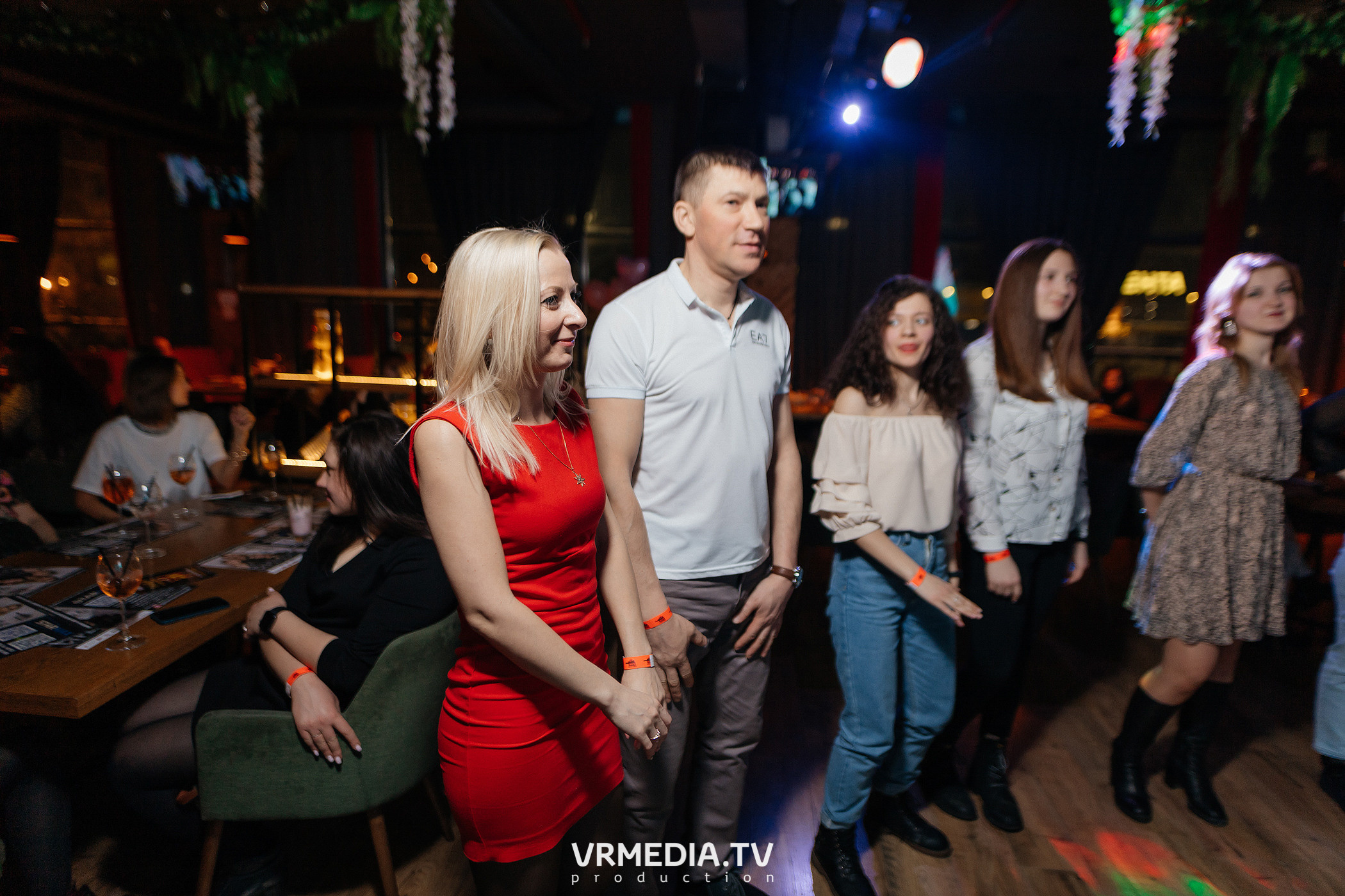 Крупным Планов в гриль-баре «Жара»