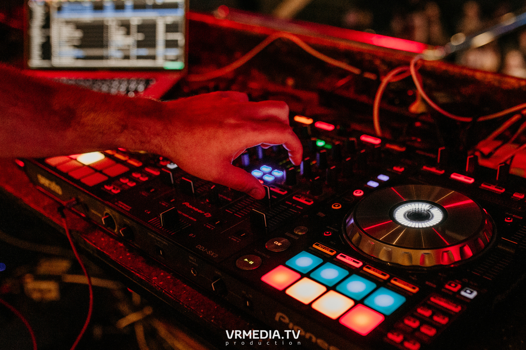 Выходные в баре «DOSKI»