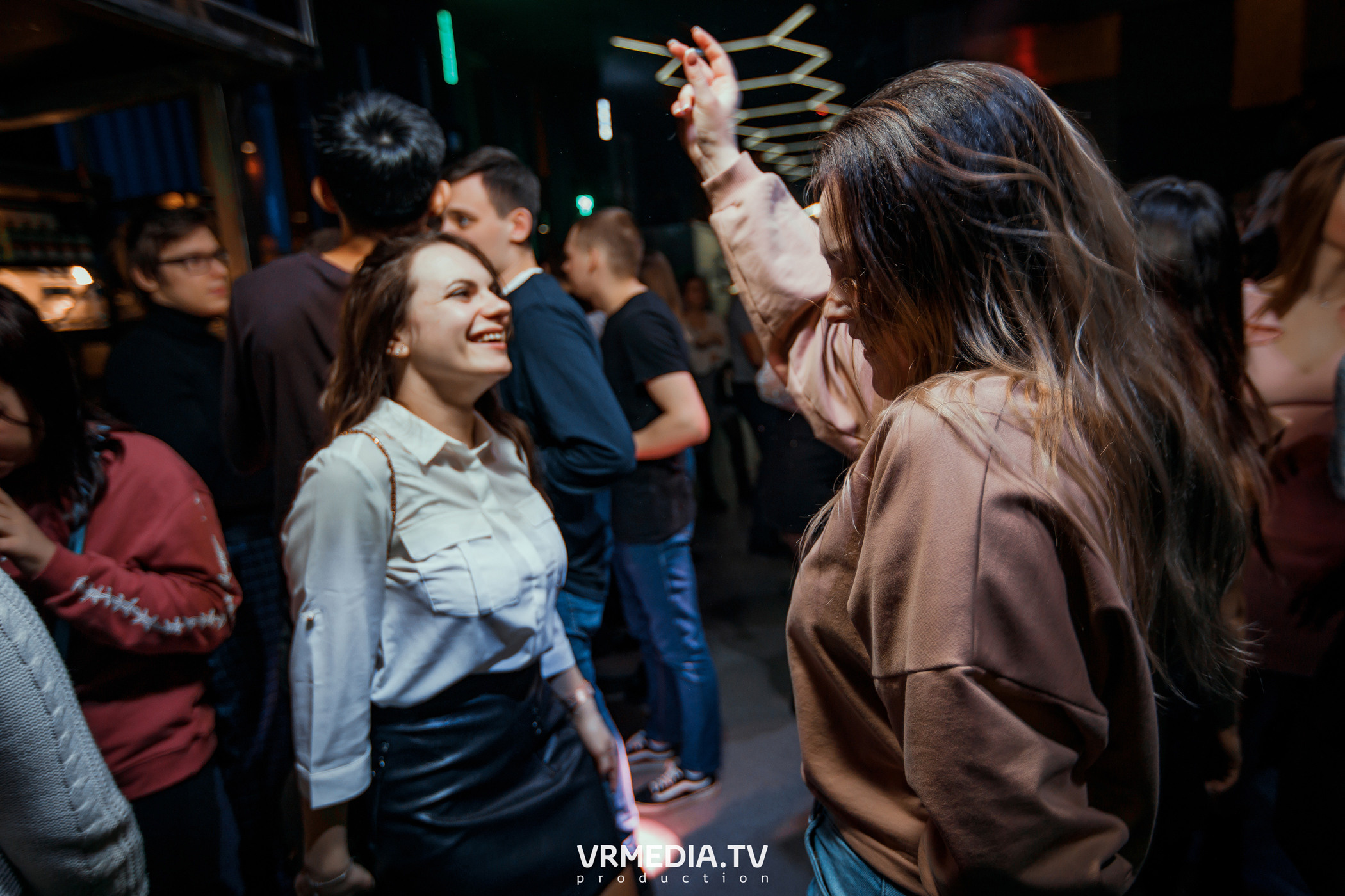 Выходные в баре «DOSKI»