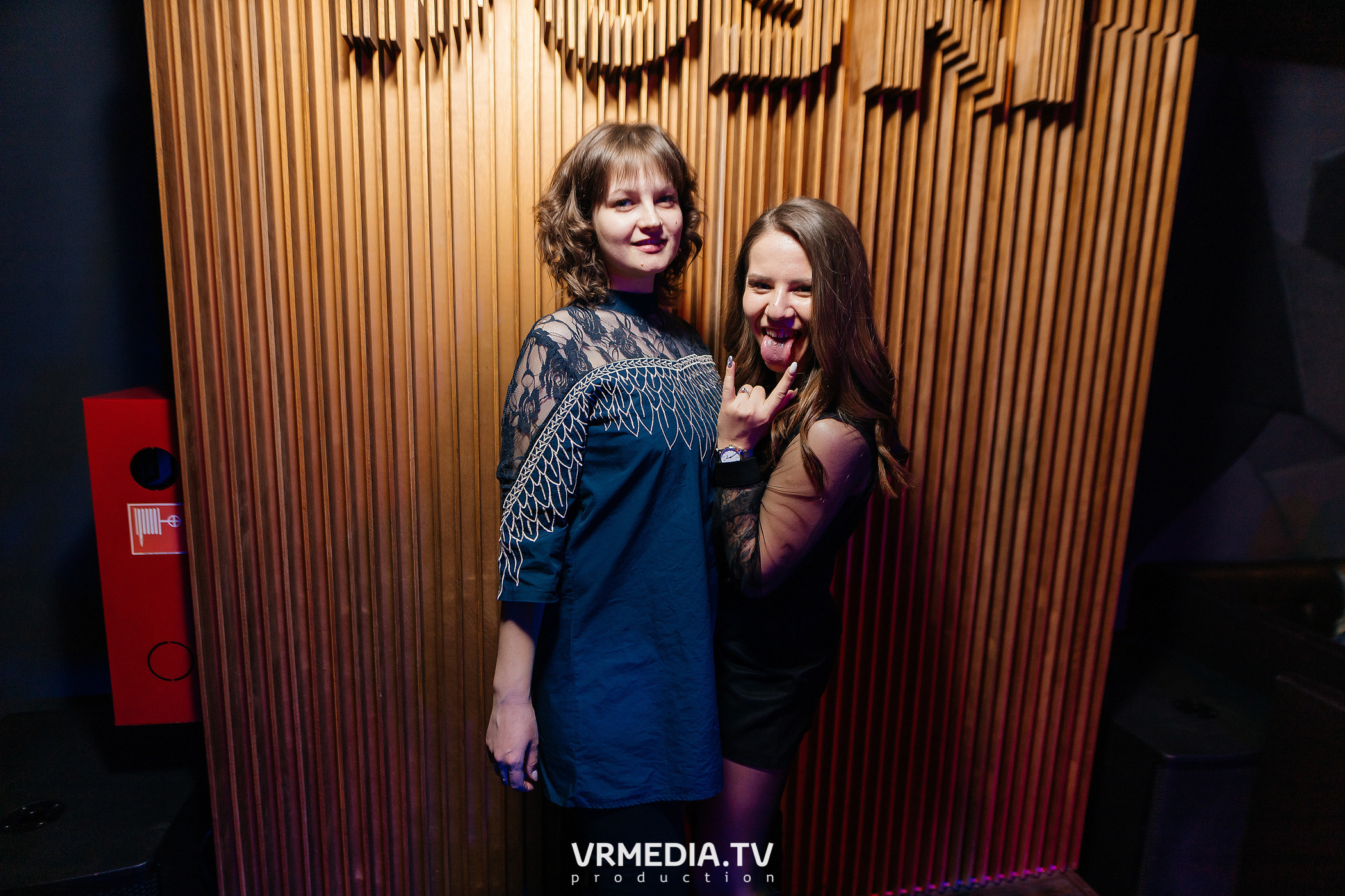 Выходные в баре «DOSKI»