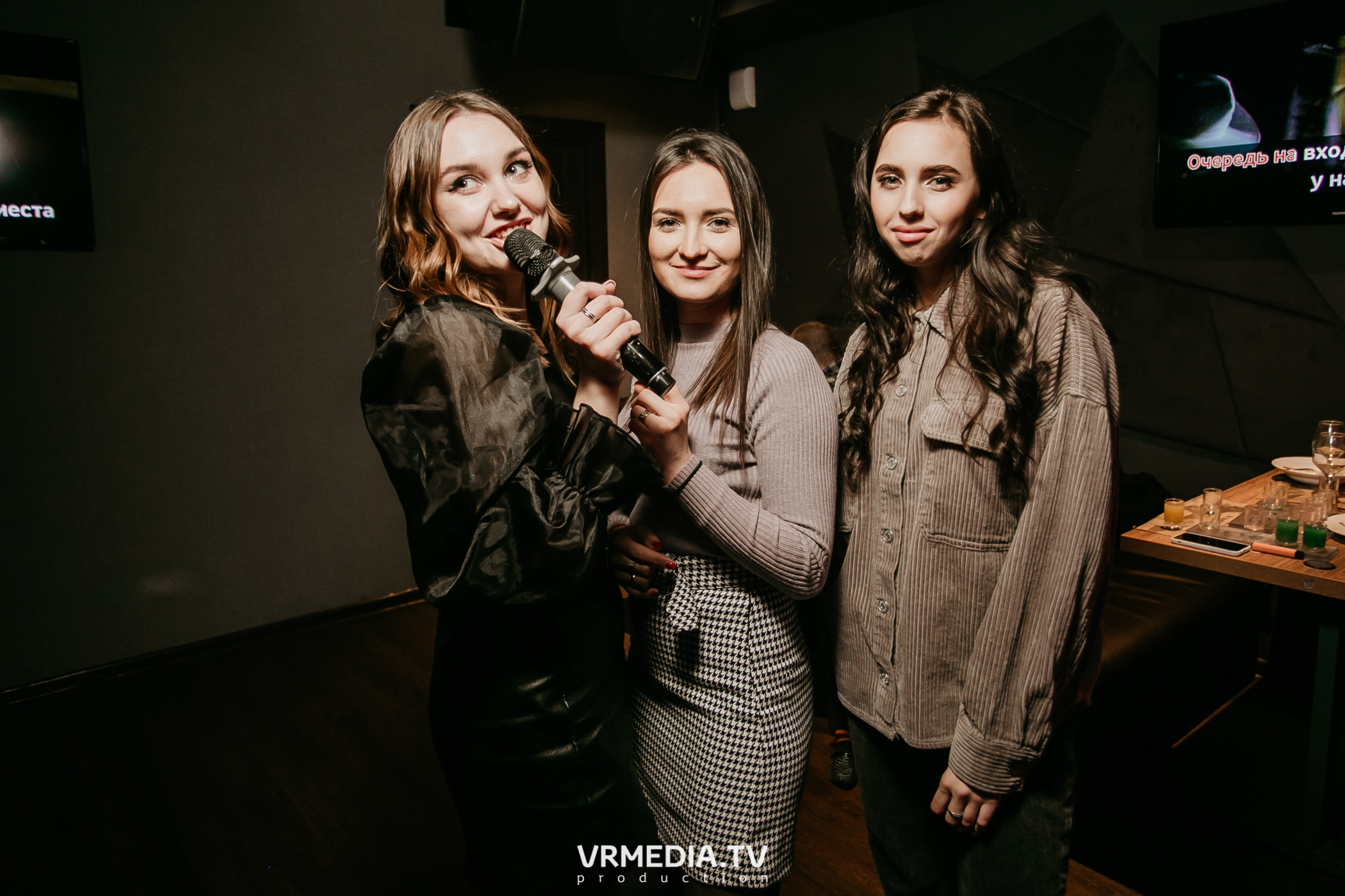 Выходные в баре «DOSKI»