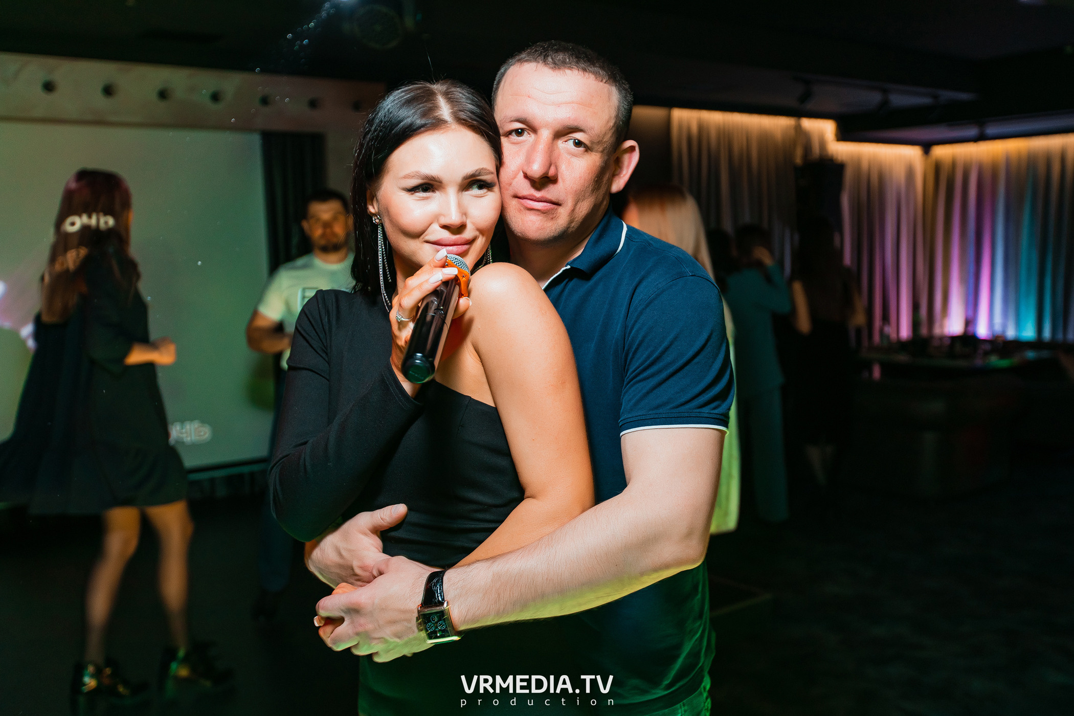 Выходные в караоке «Volna»