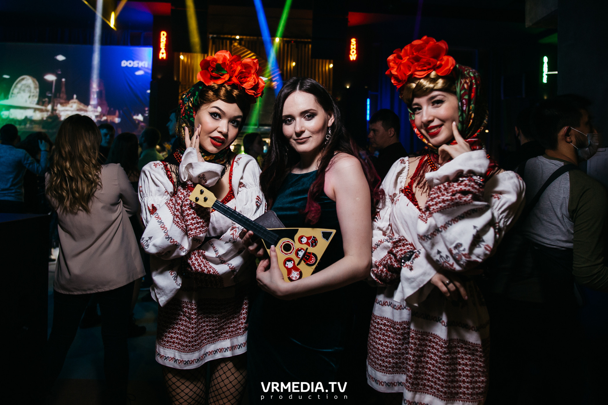 Выходные в баре «DOSKI»