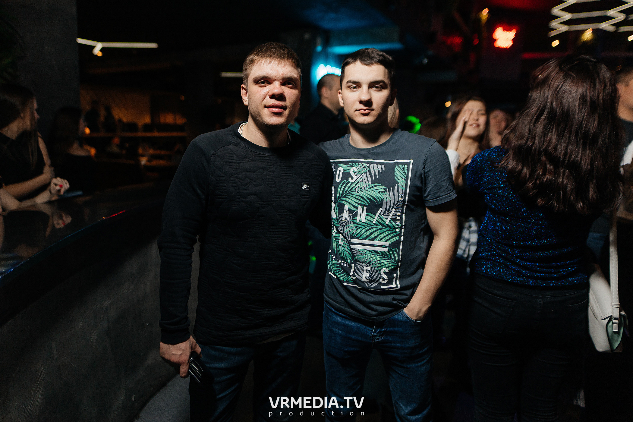 Выходные в баре «DOSKI»