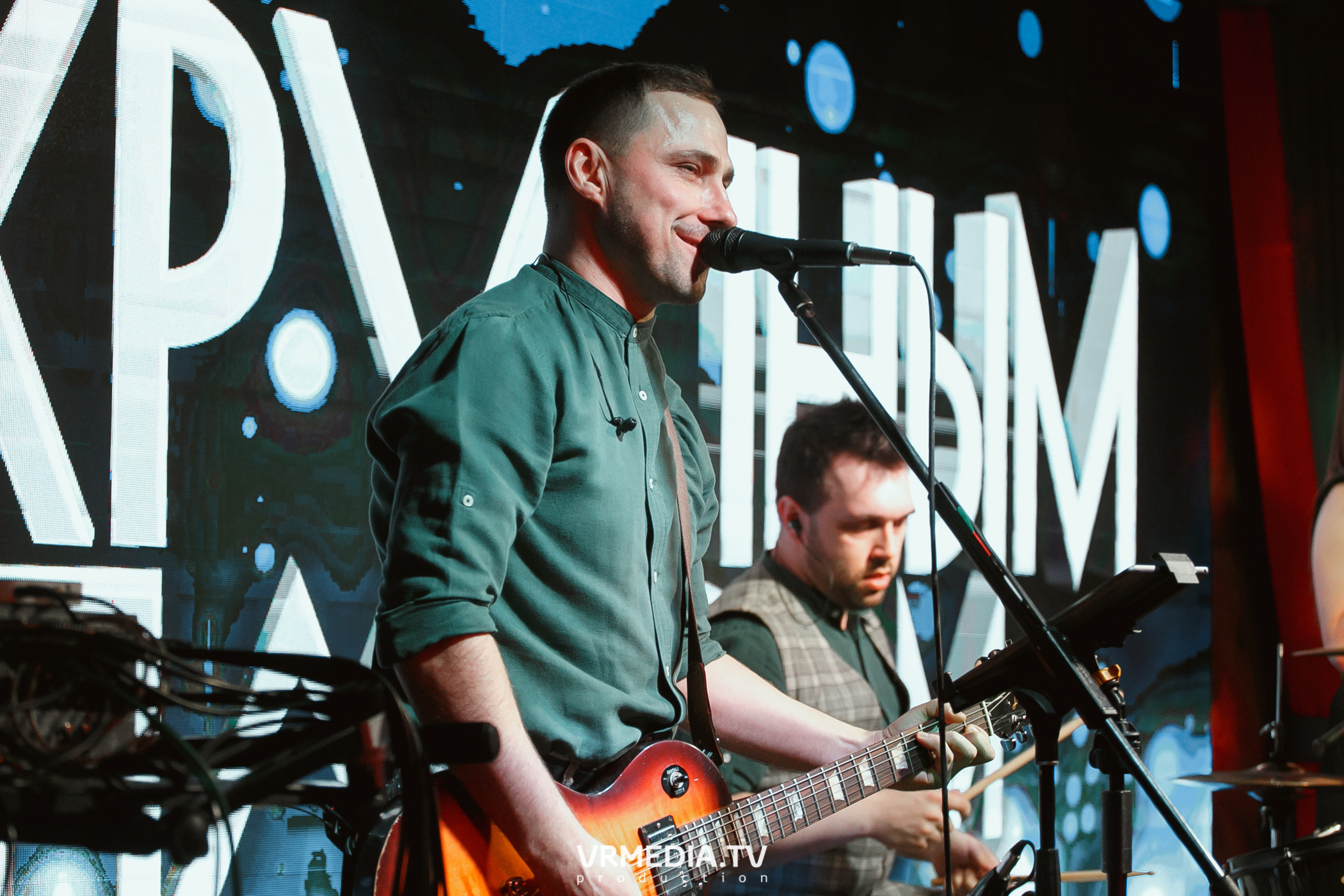 Крупным Планом в гриль-баре «Жара»