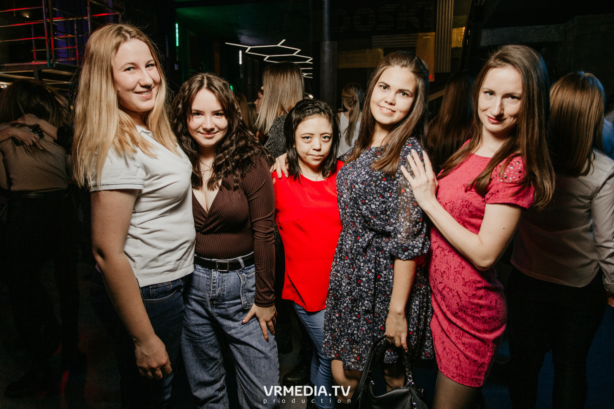 Выходные в баре «DOSKI»