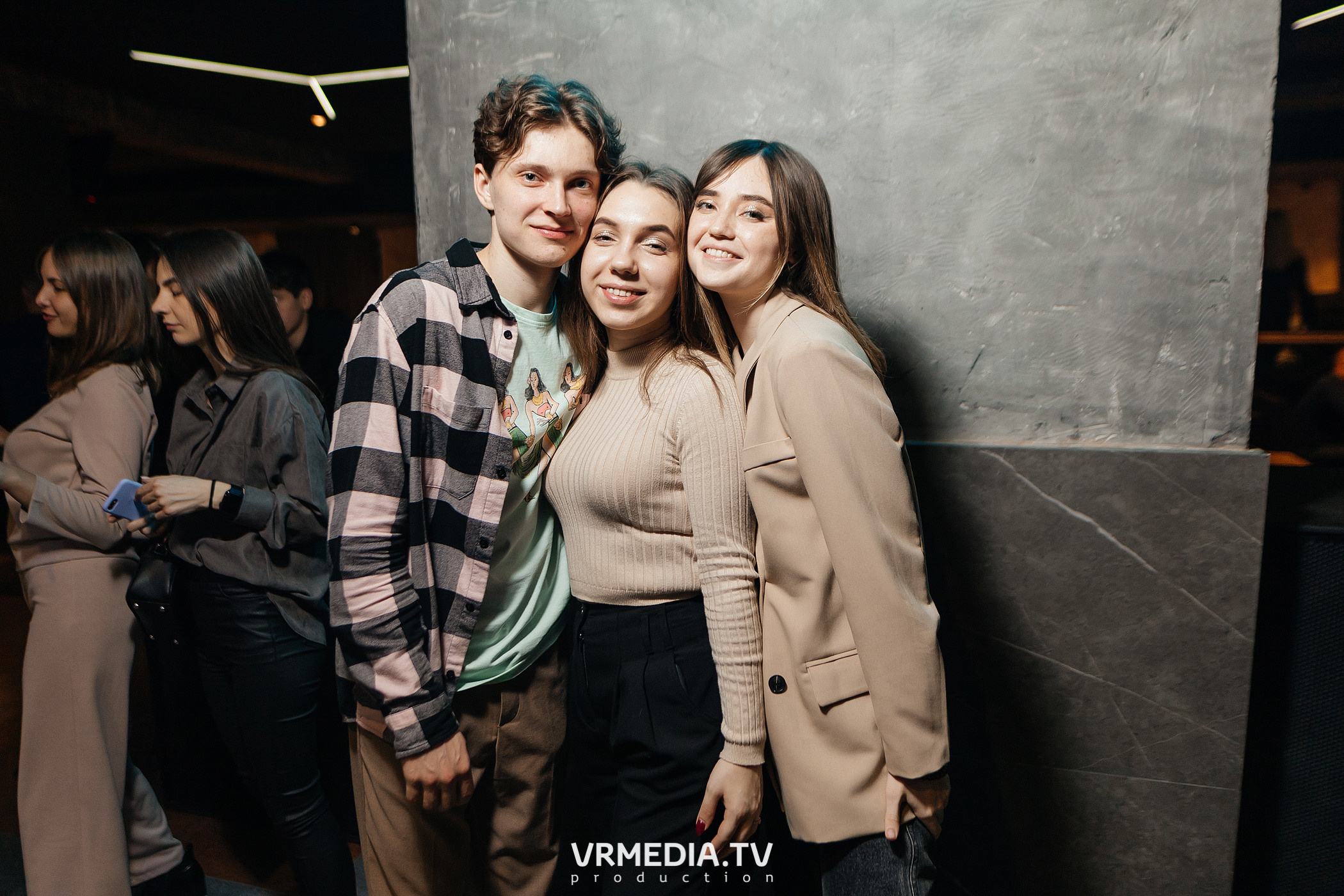 Выходные в баре «DOSKI»