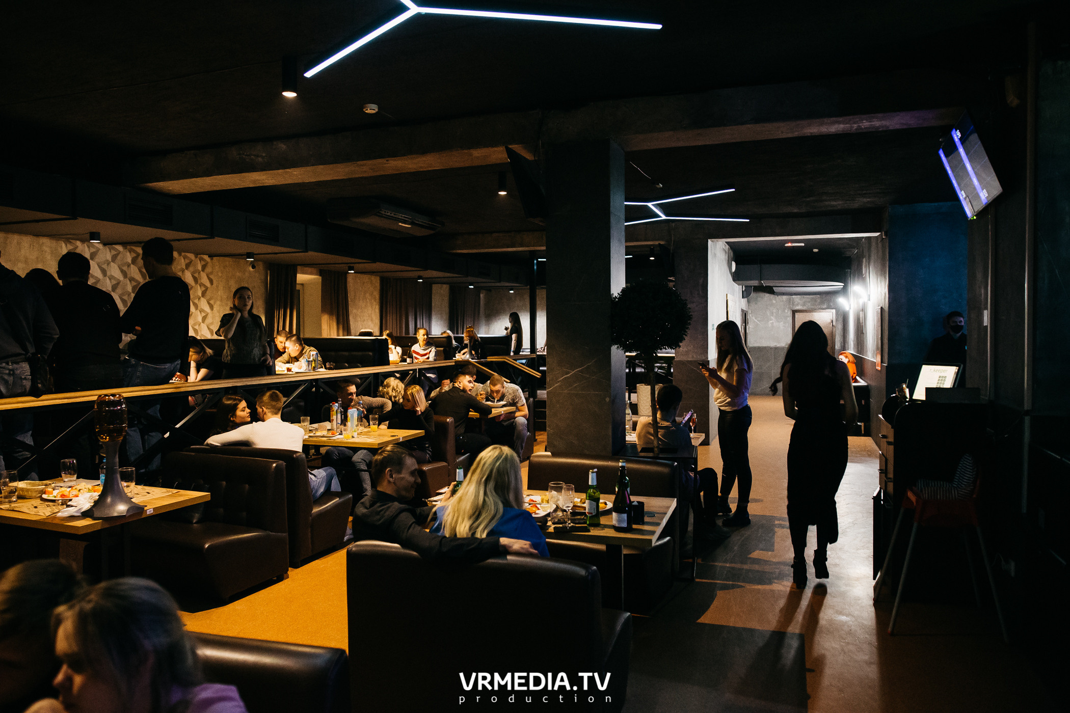 Выходные в баре «DOSKI»