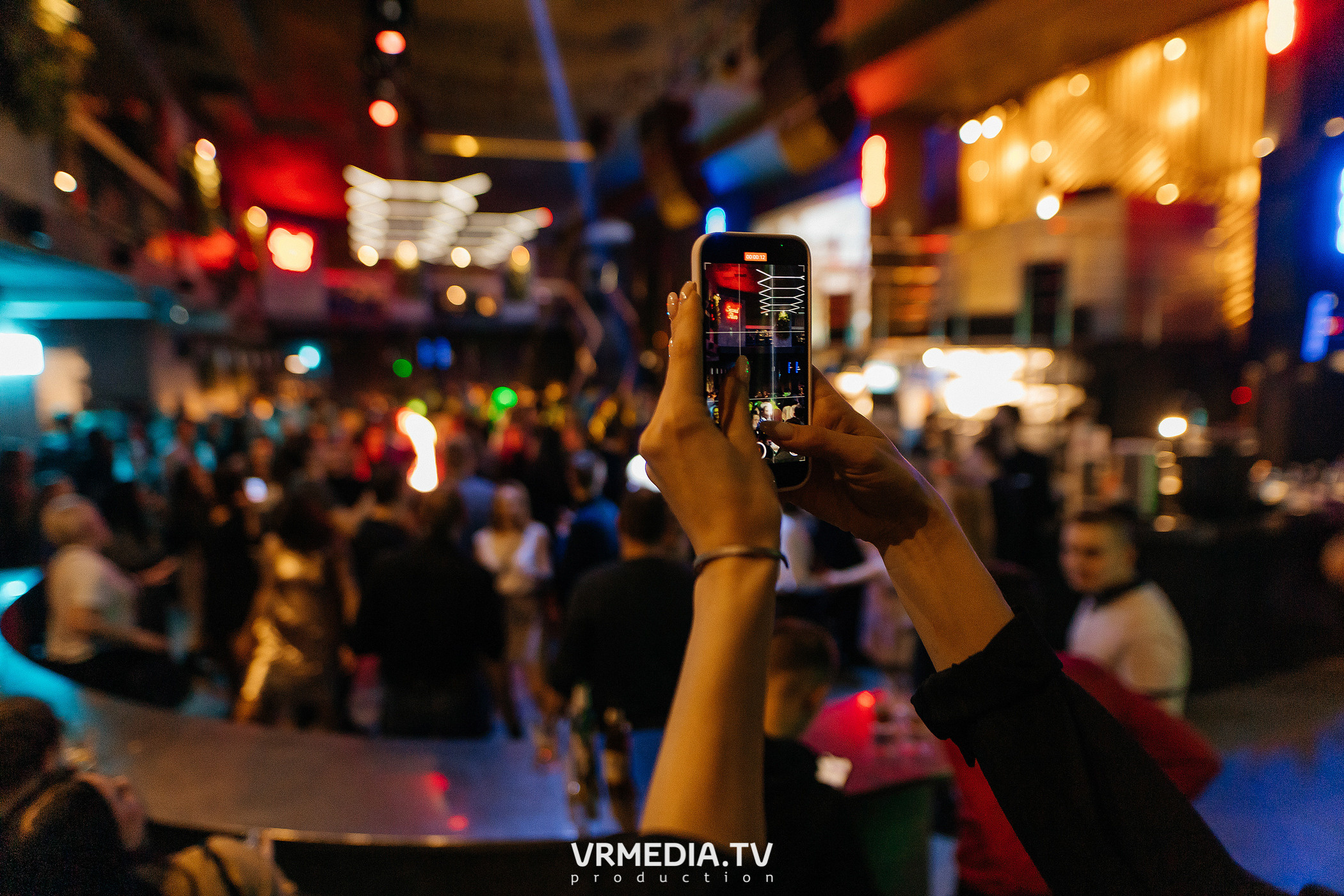 Выходные в баре «DOSKI»