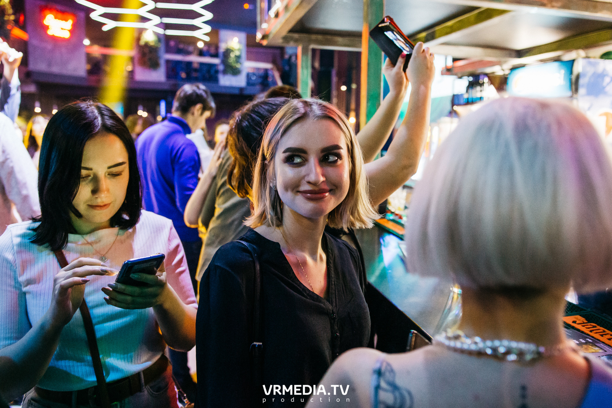 Выходные в баре «DOSKI»